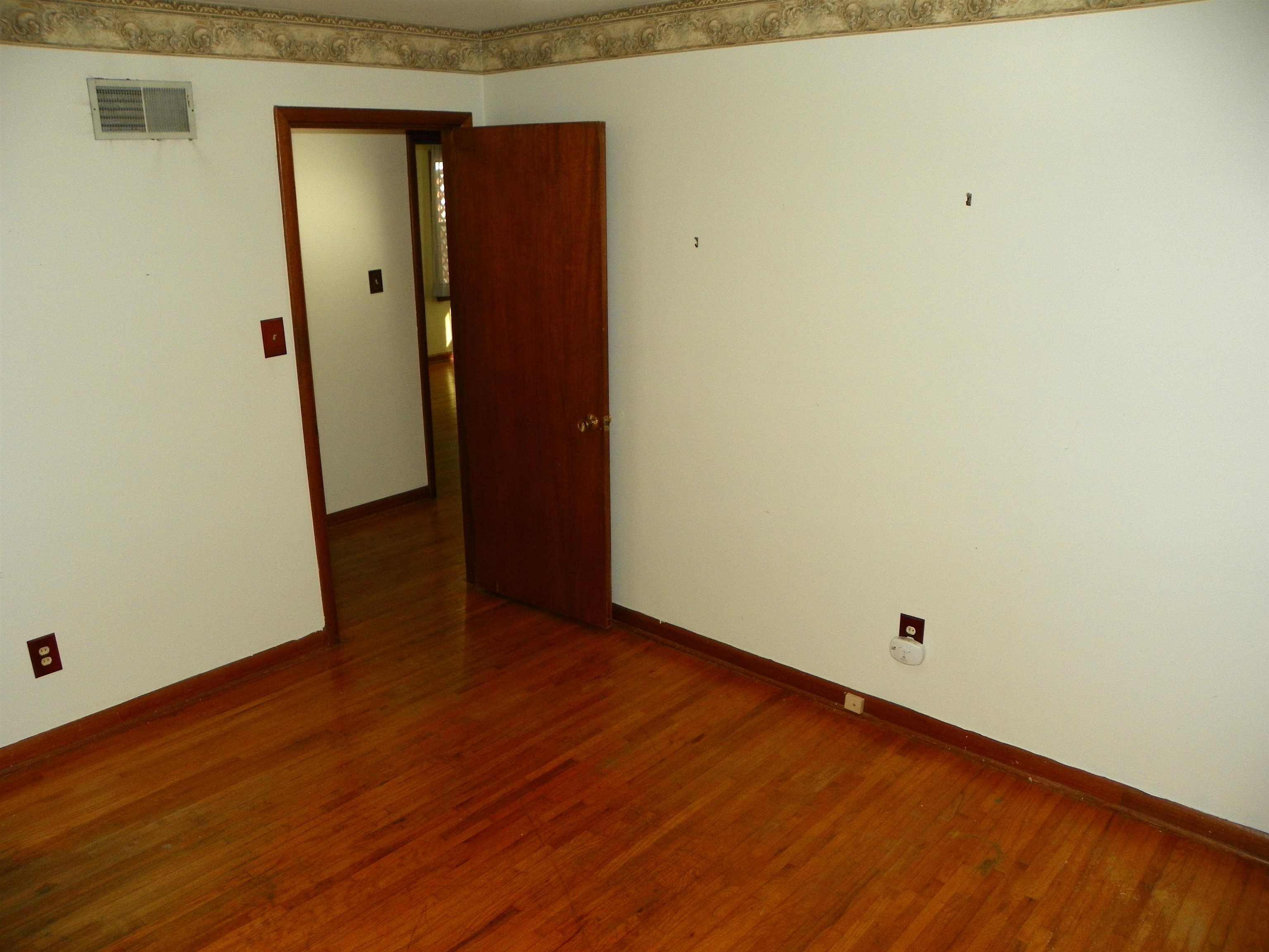 214 N Brookside Parkway Property Photo 34