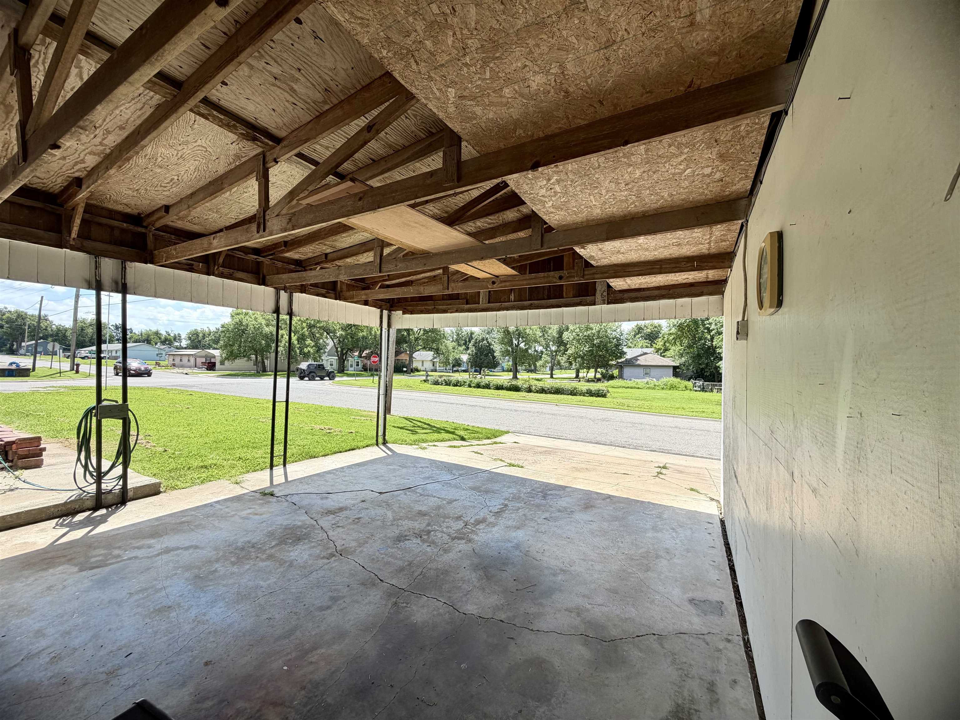 1301 N Main St Property Photo 16