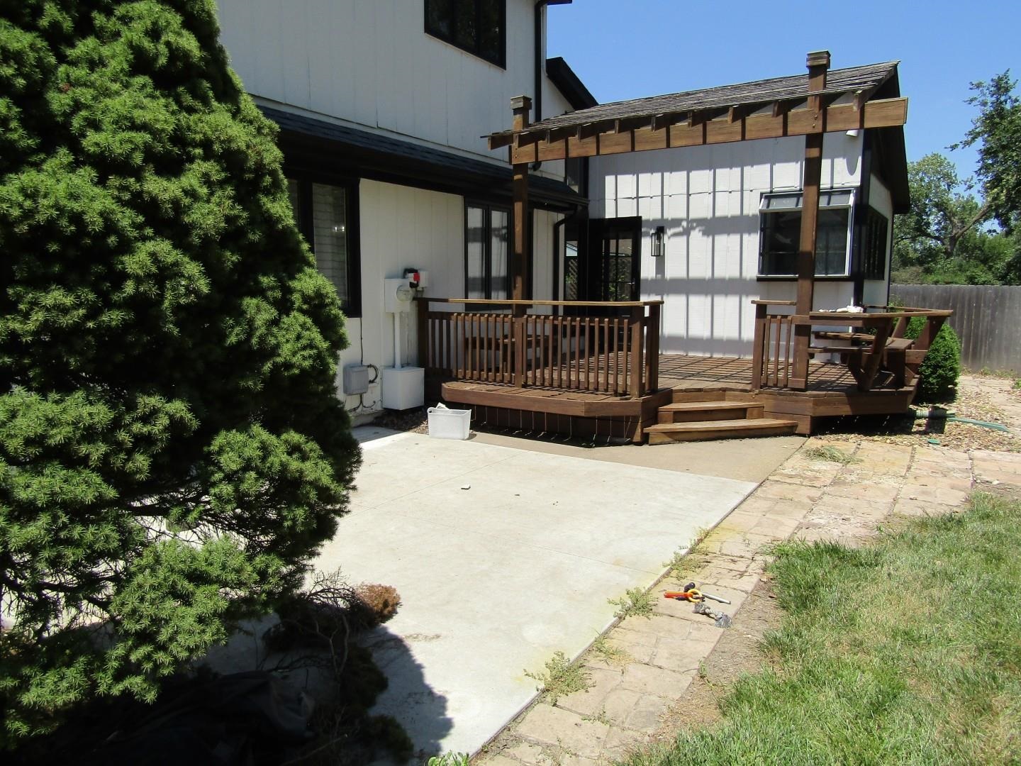 117 S Eastborough Rd. Property Photo 4