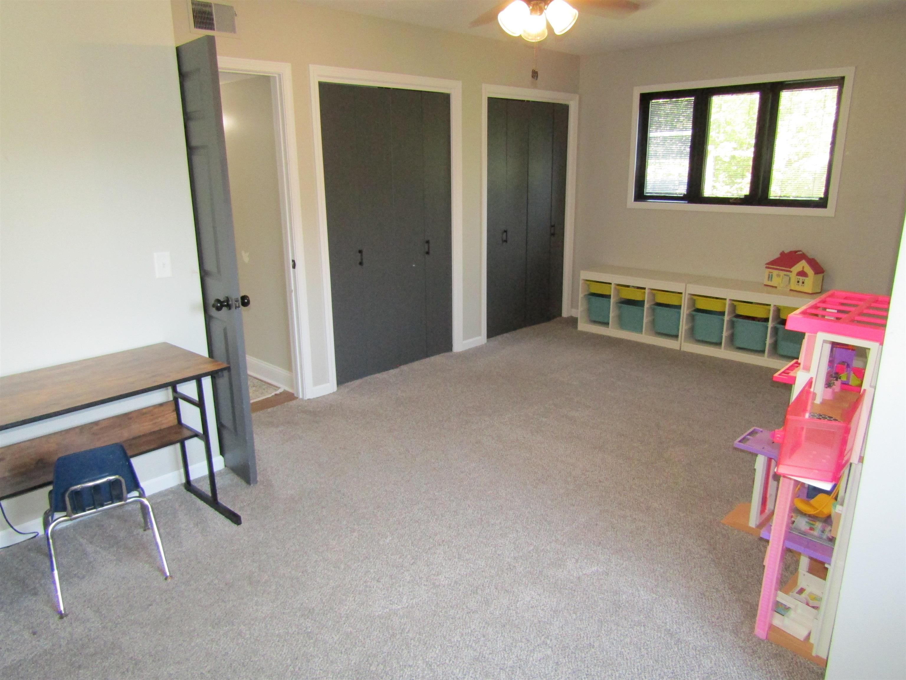 117 S Eastborough Rd. Property Photo 27