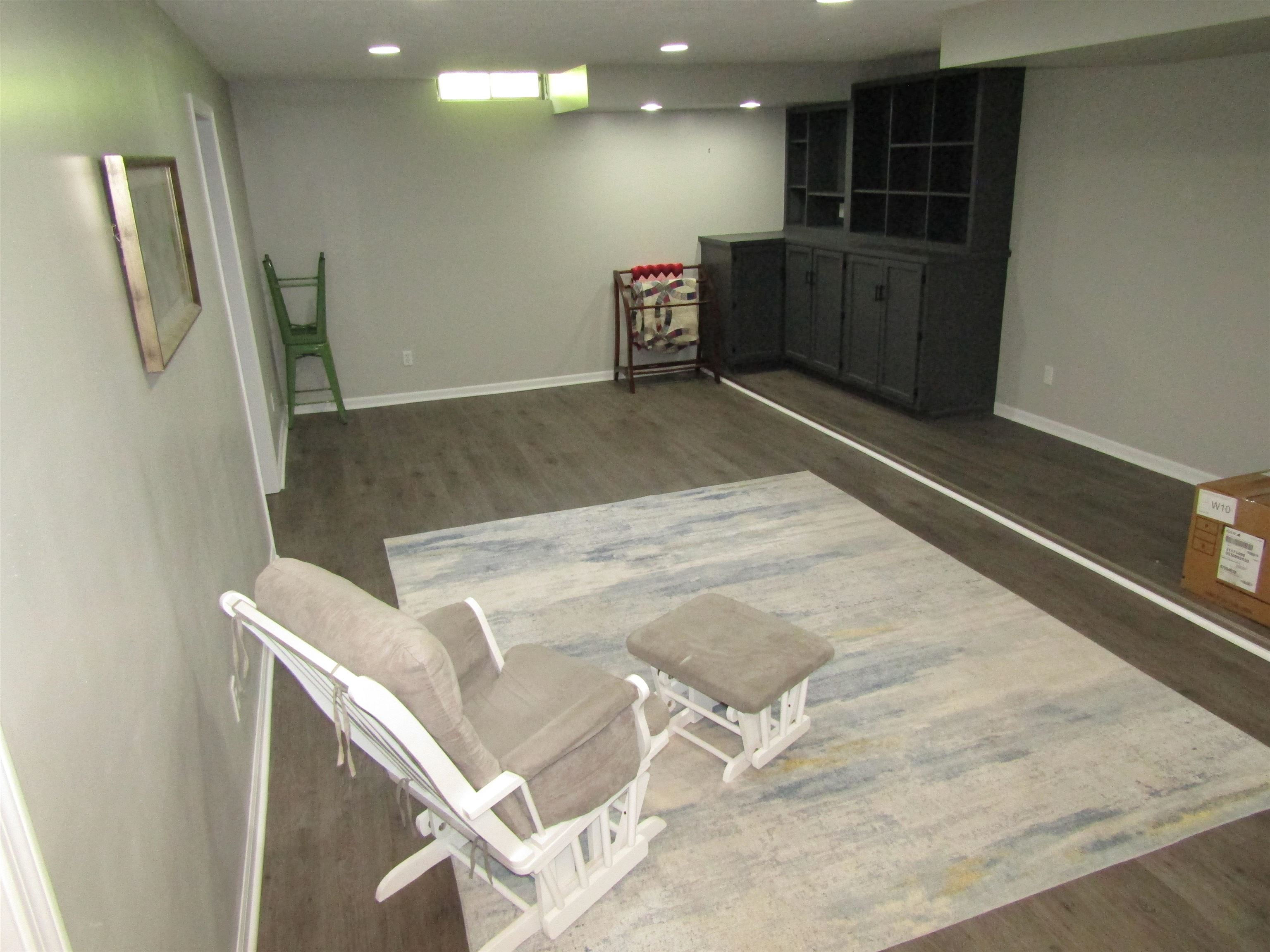 117 S Eastborough Rd. Property Photo 29