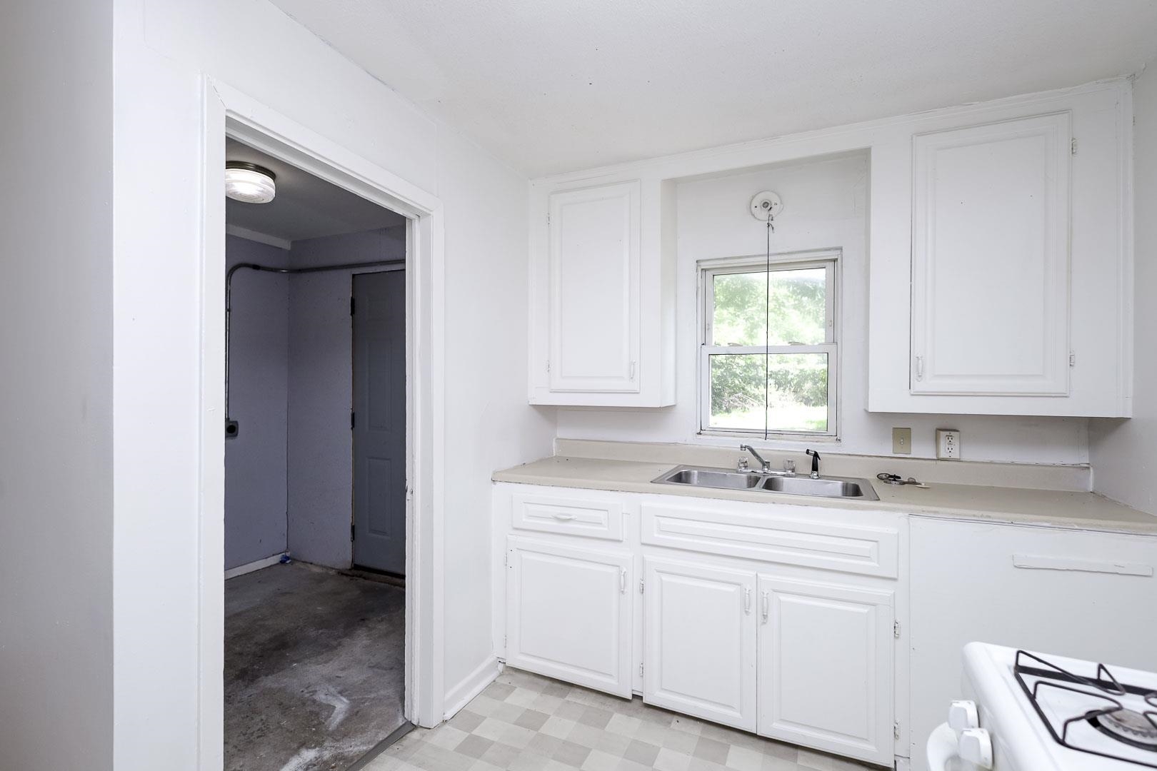 1738 N Poplar Property Photo 11