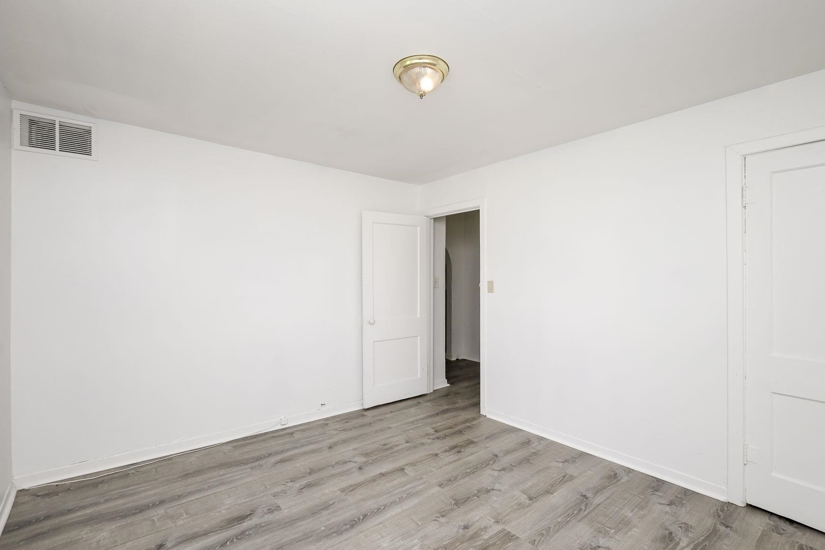 1738 N Poplar Property Photo 18