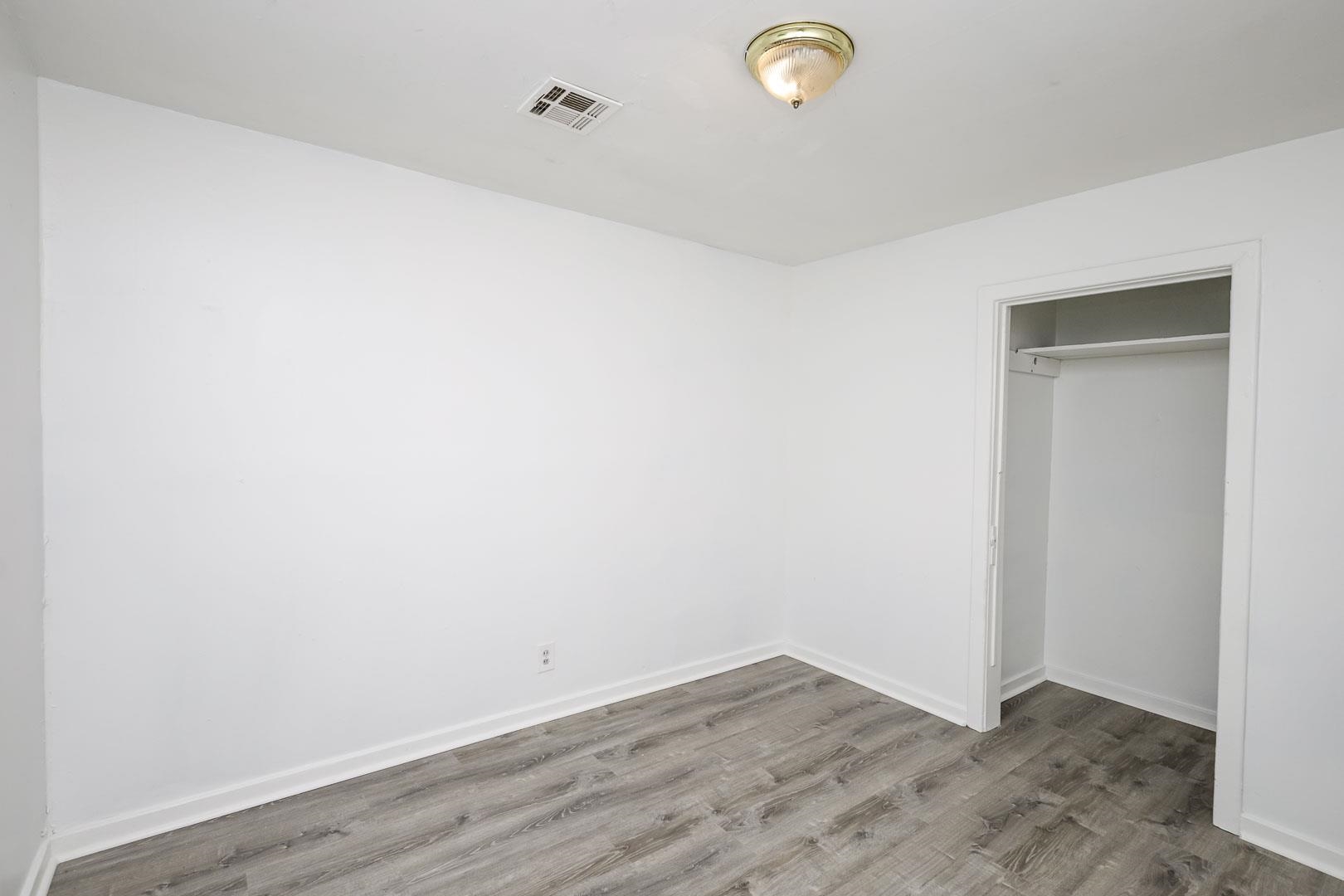 1738 N Poplar Property Photo 21