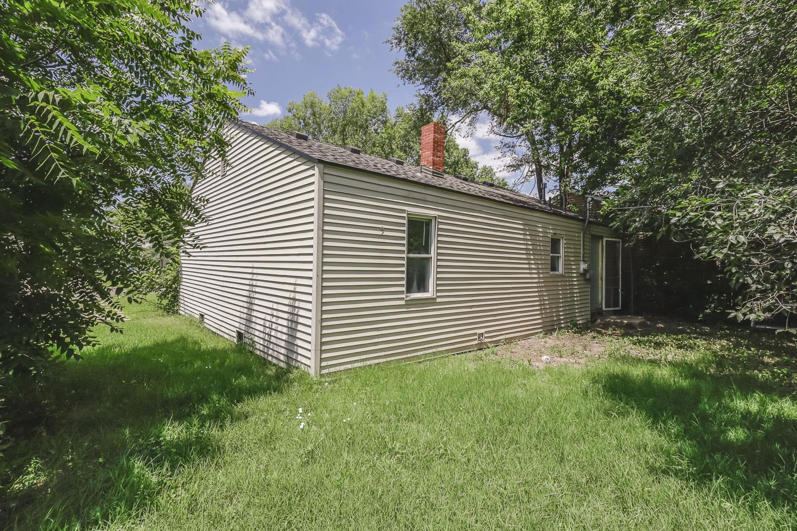 1738 N Poplar Property Photo 24