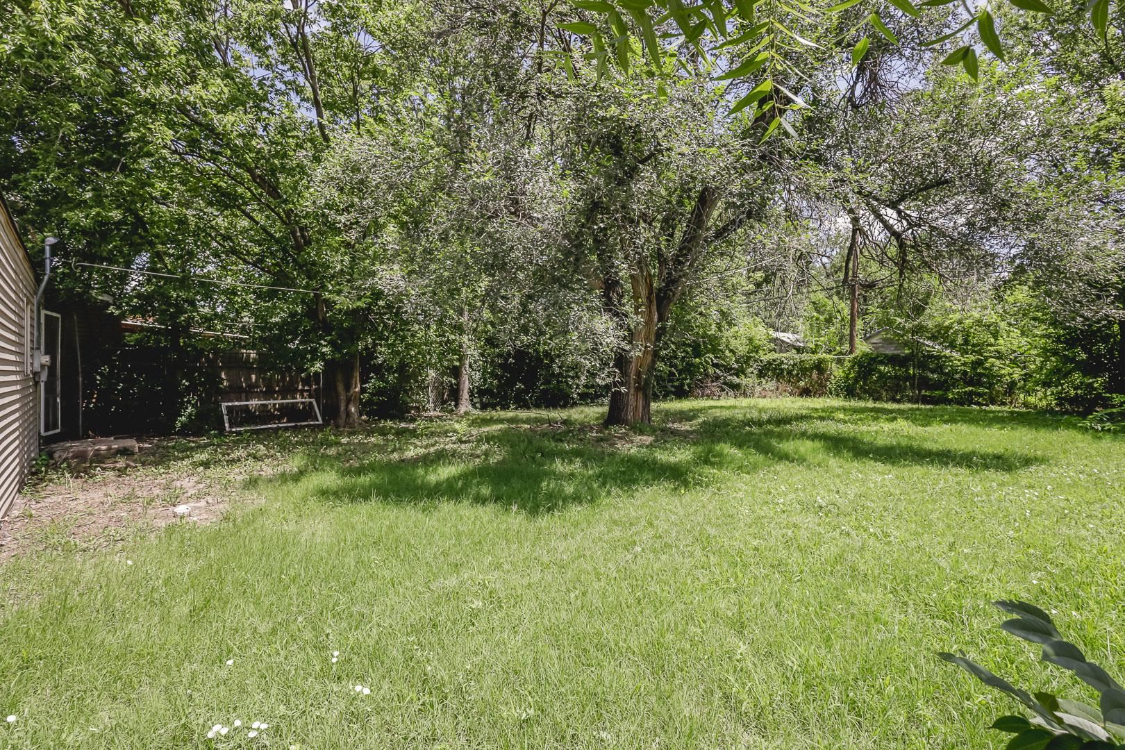 1738 N Poplar Property Photo 27
