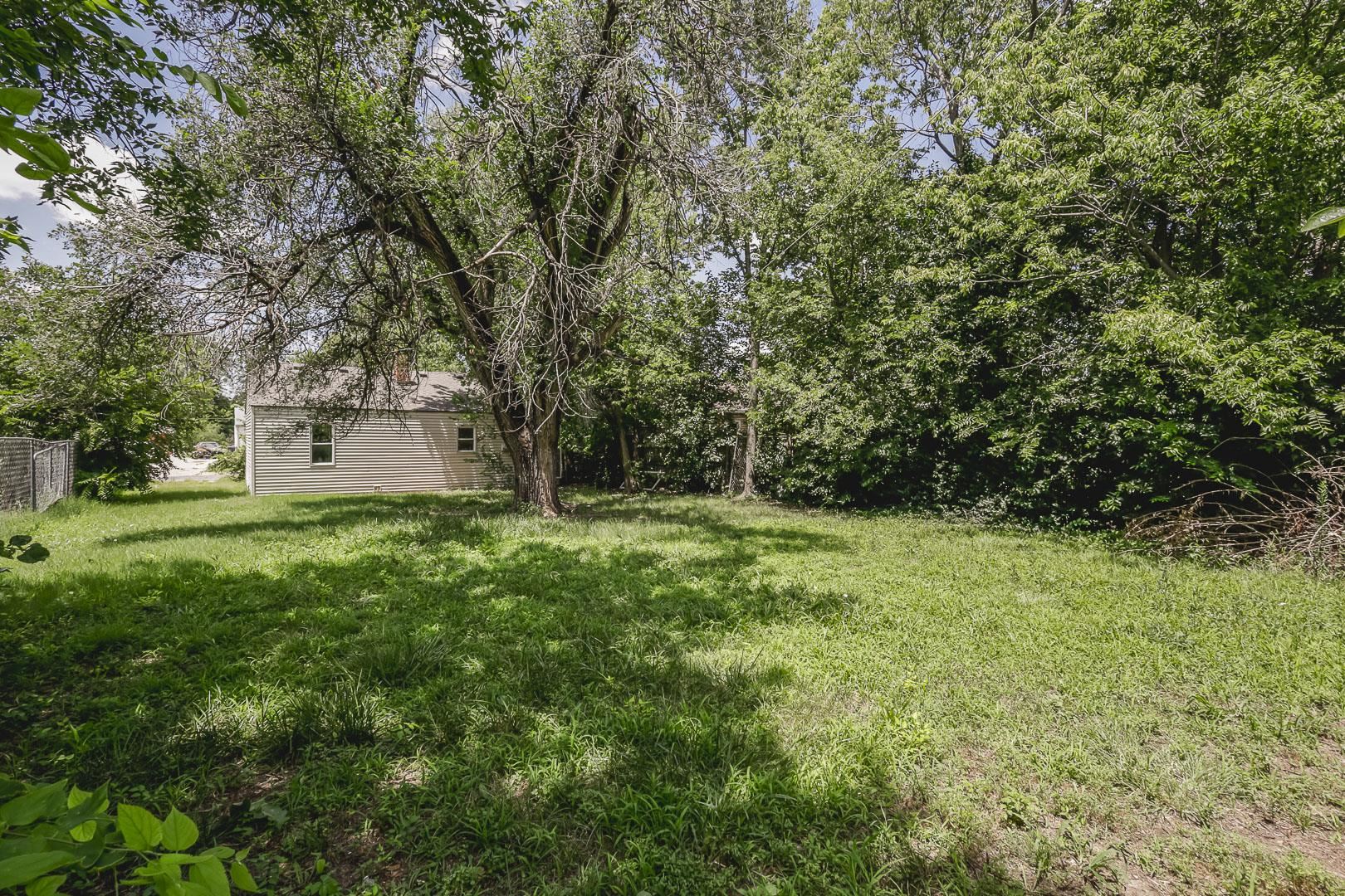 1738 N Poplar Property Photo 28