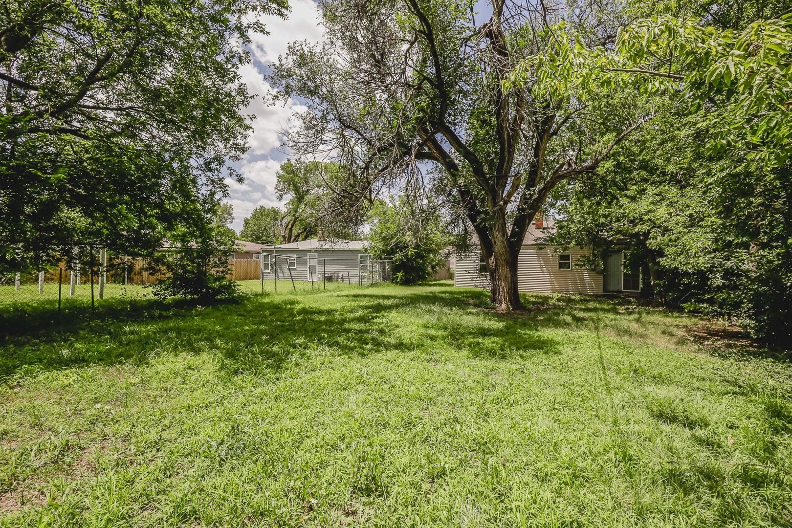 1738 N Poplar Property Photo 29