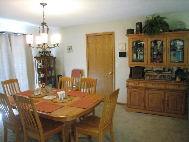 413 N Park Dr Property Photo 5