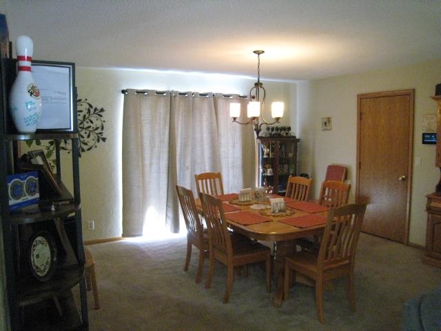 413 N Park Dr Property Photo 6