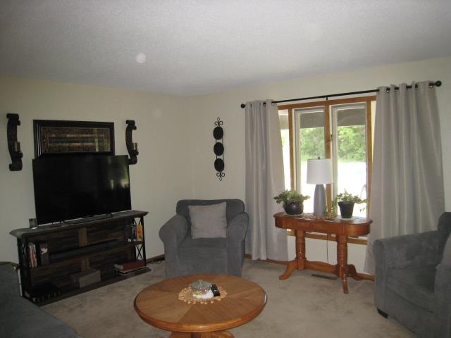 413 N Park Dr Property Photo 7