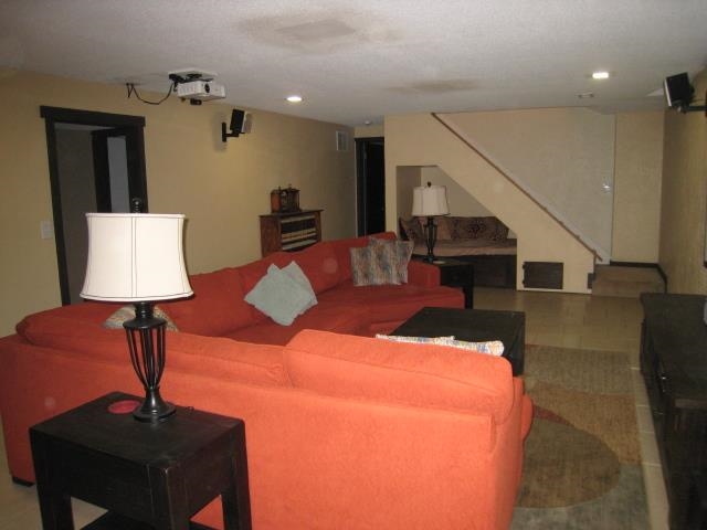 413 N Park Dr Property Photo 15