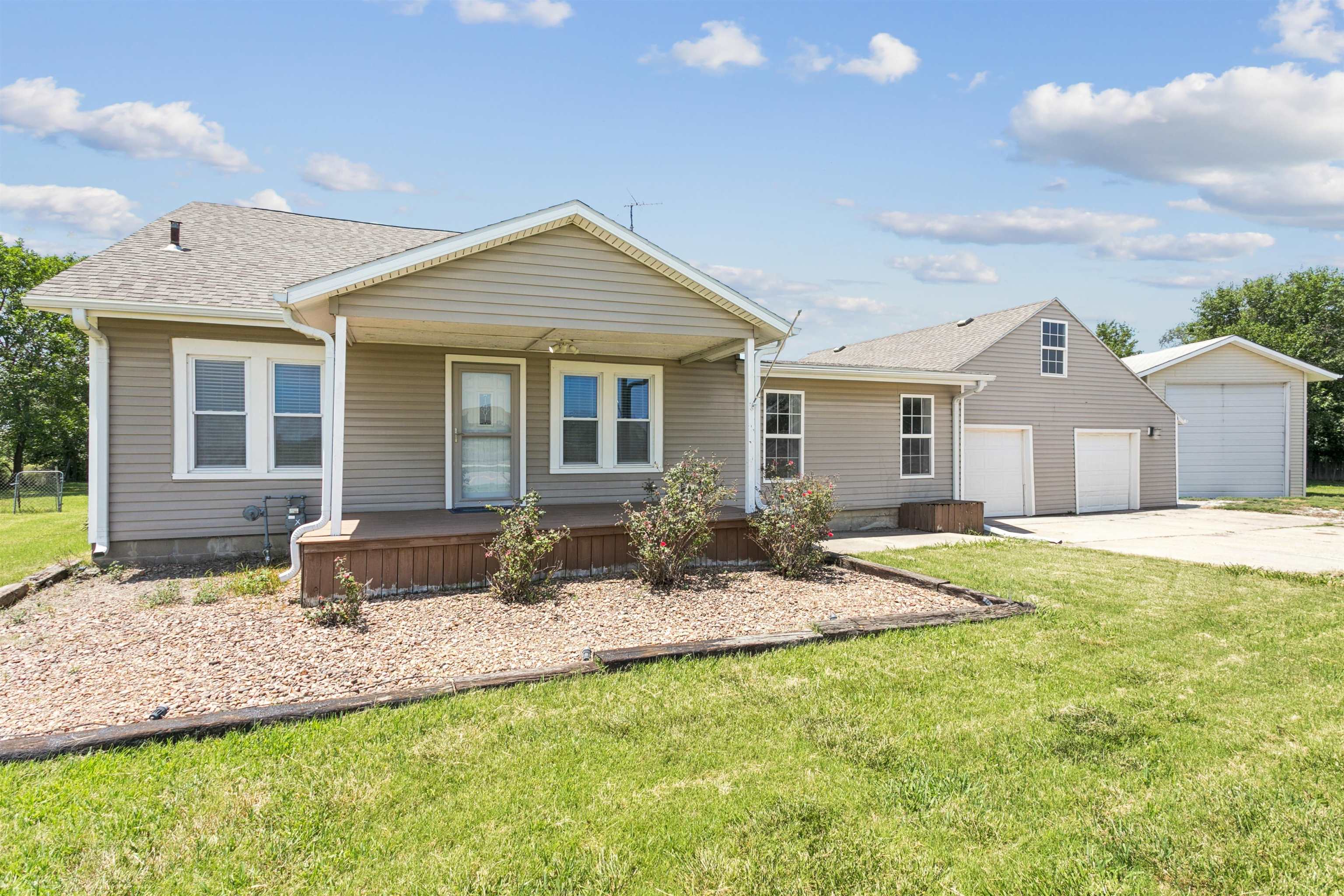 1531 N Prairie Creek Property Photo 4
