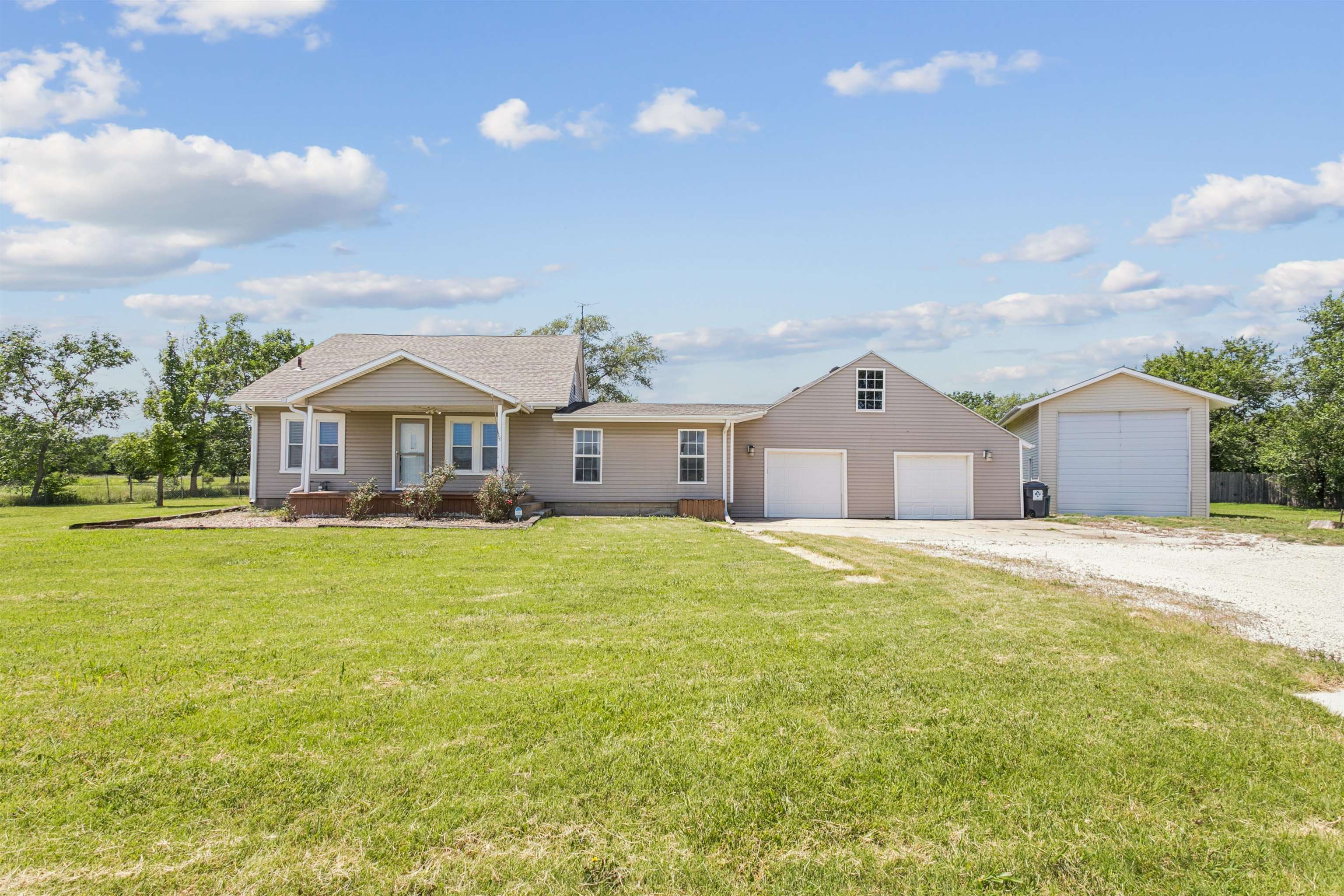 1531 N Prairie Creek Property Photo 5