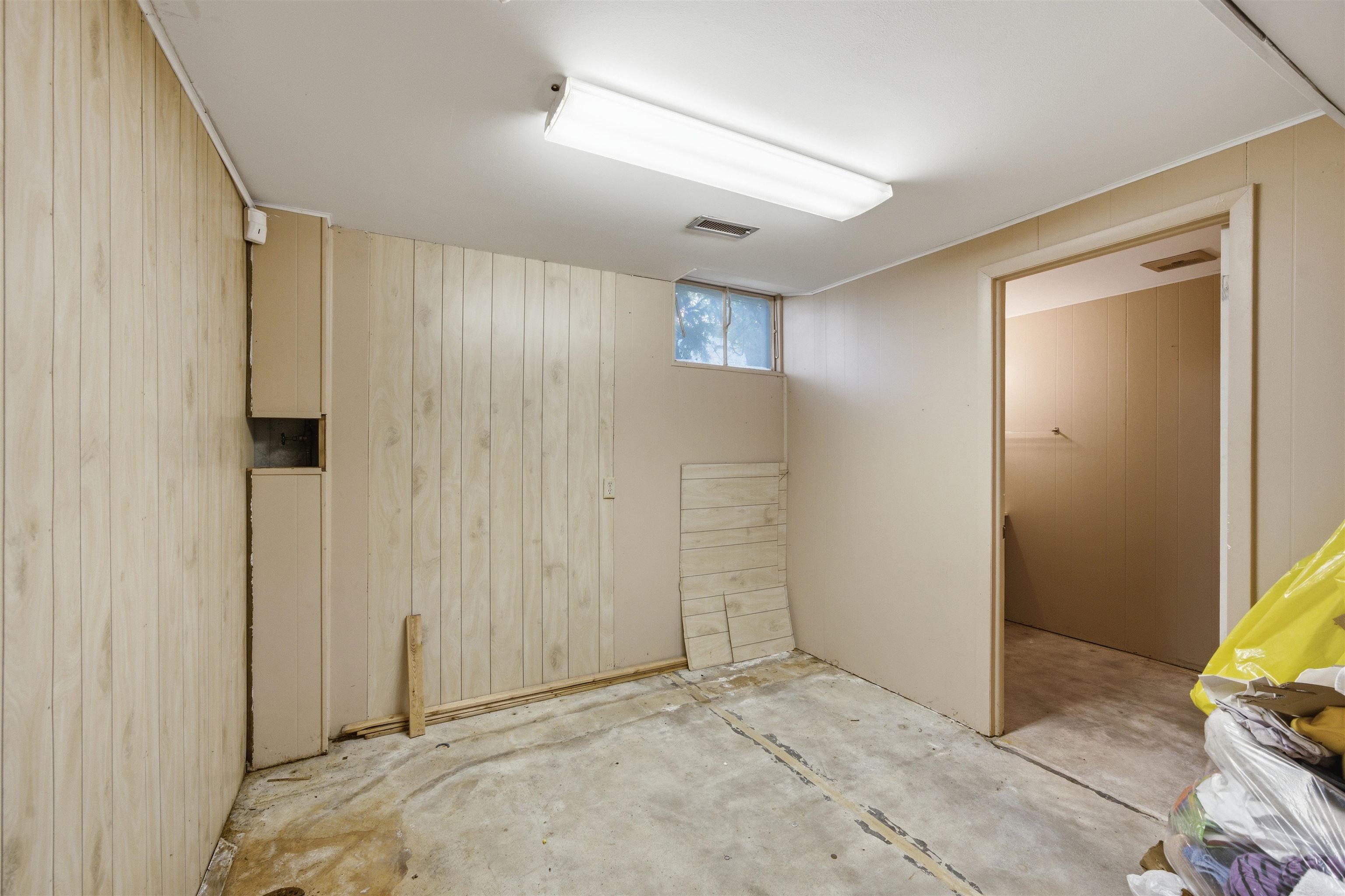 706 S Freeborn Property Photo 29