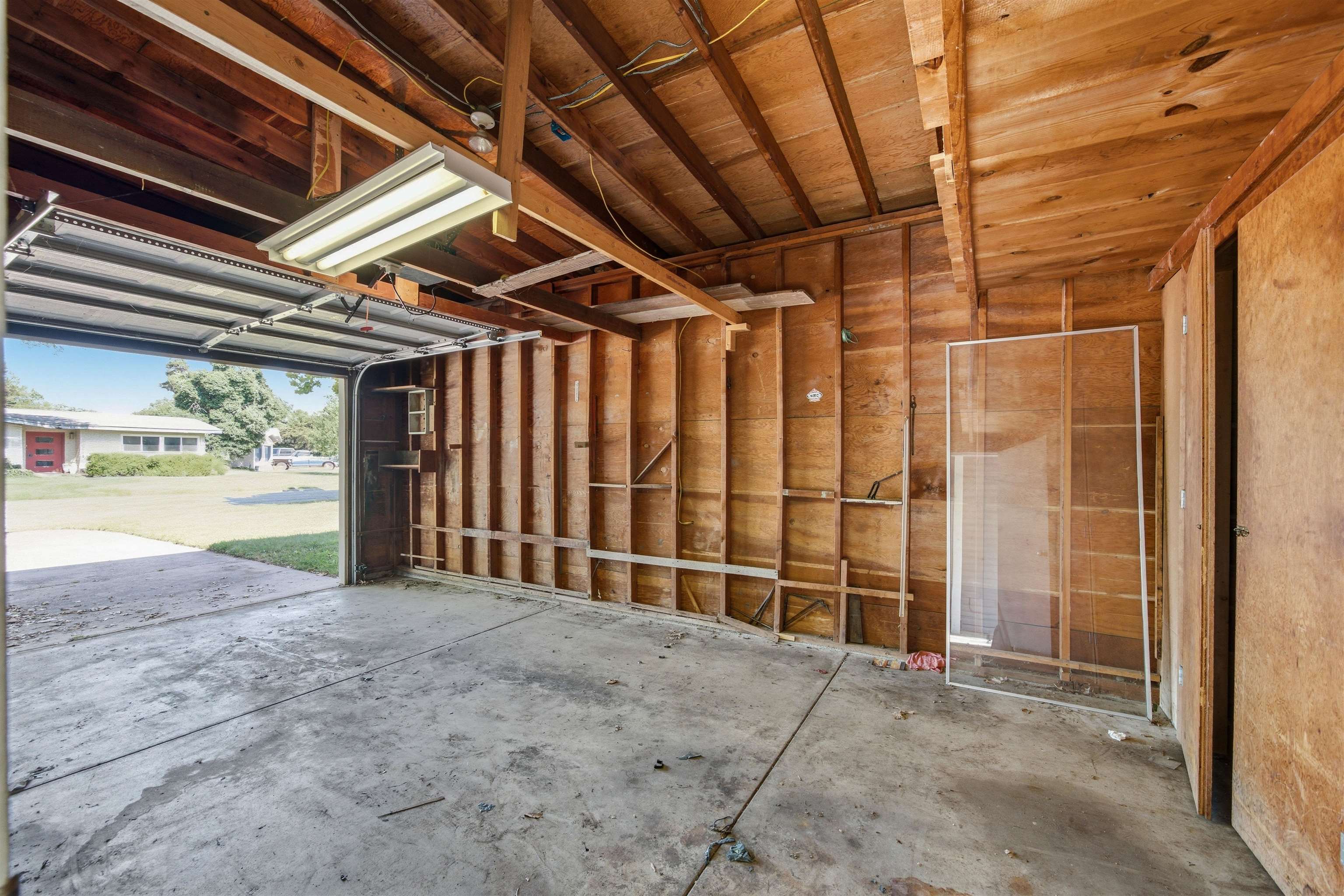 706 S Freeborn Property Photo 36