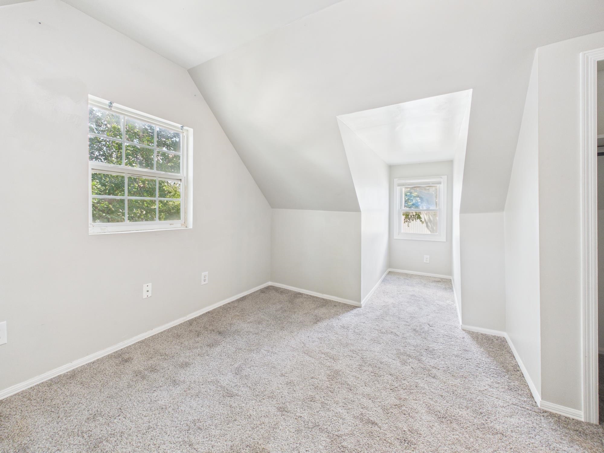 904 S Glenn Ave Property Photo 21