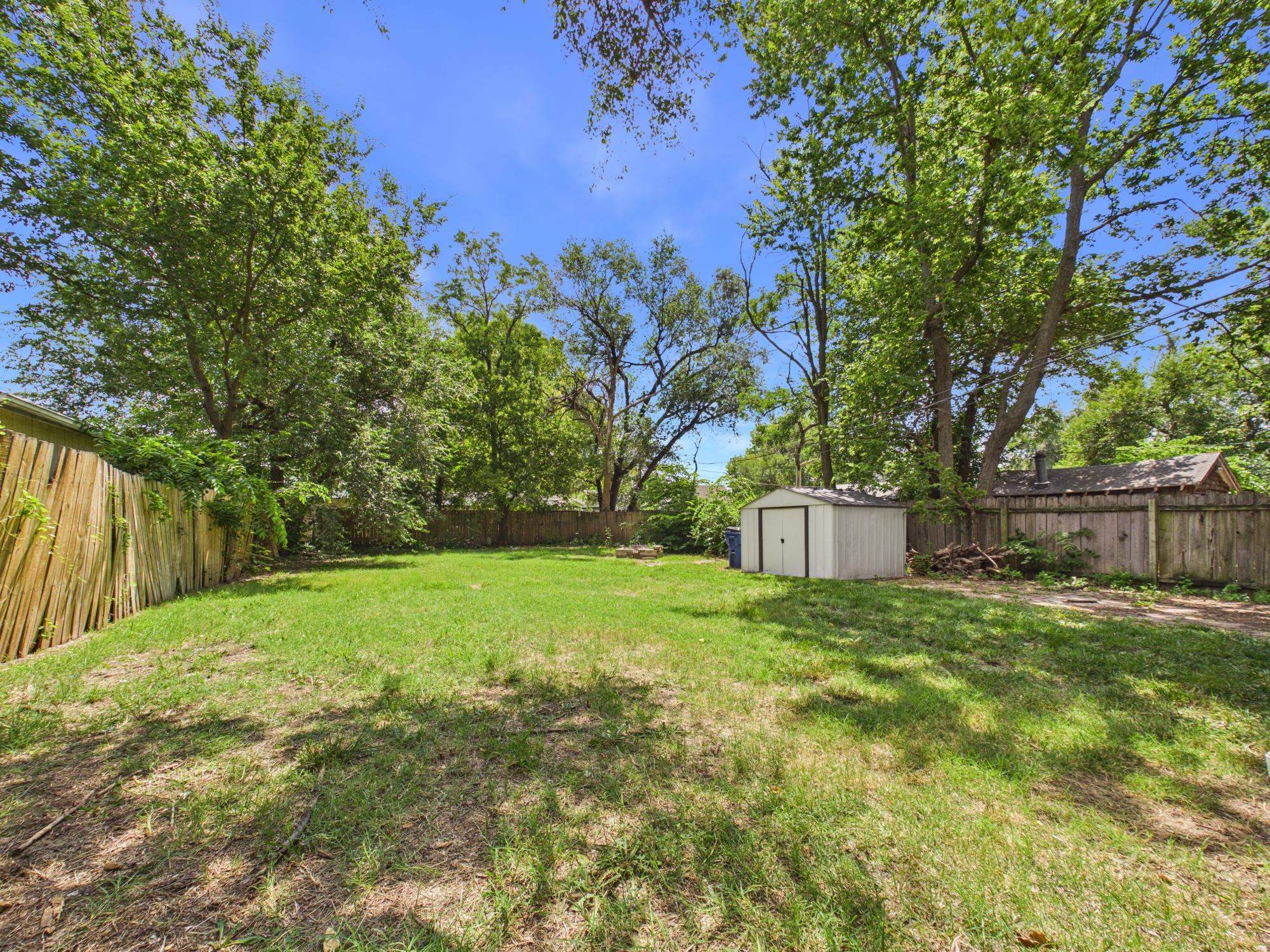 904 S Glenn Ave Property Photo 24