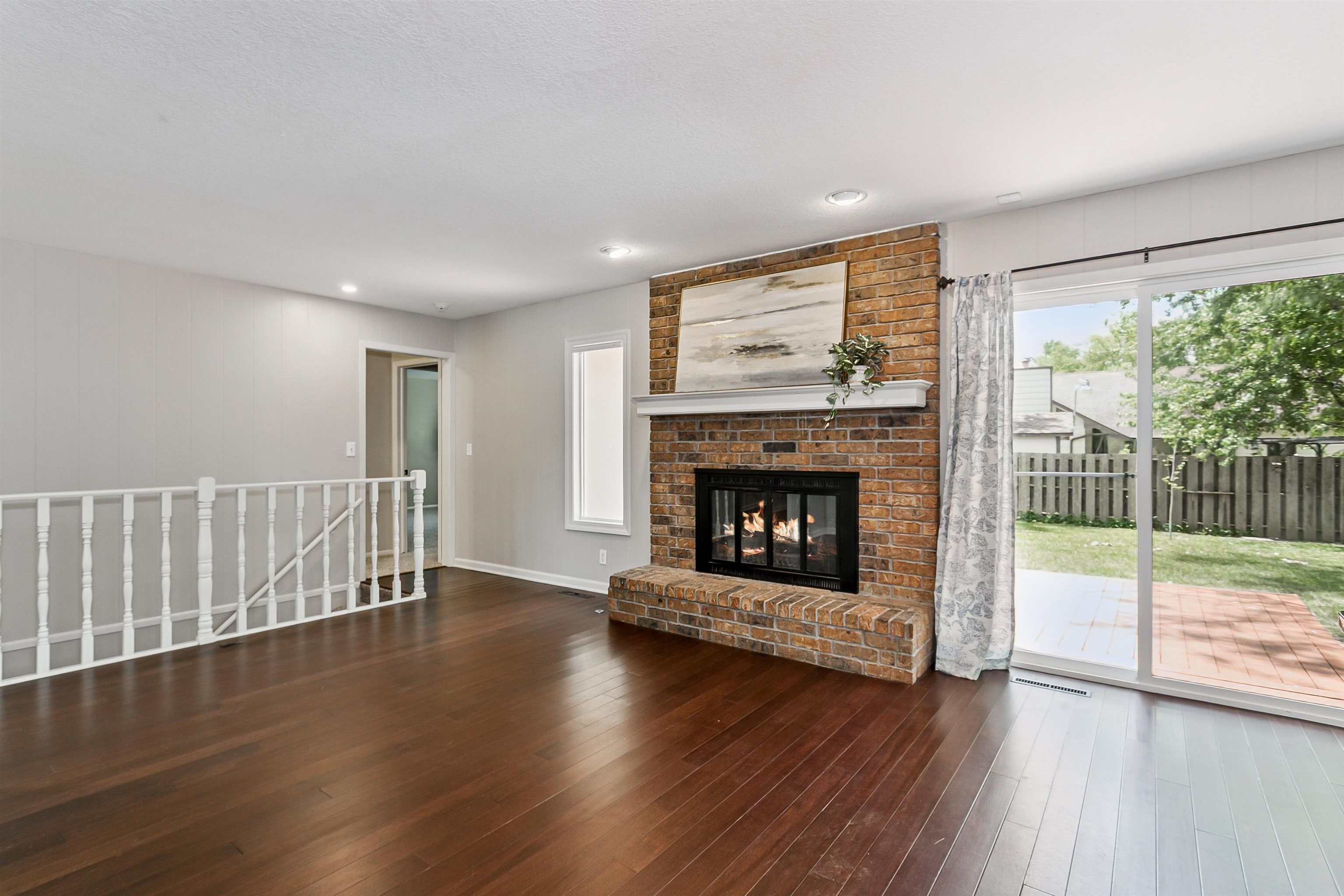 2432 N Rutland Ct Property Photo 7