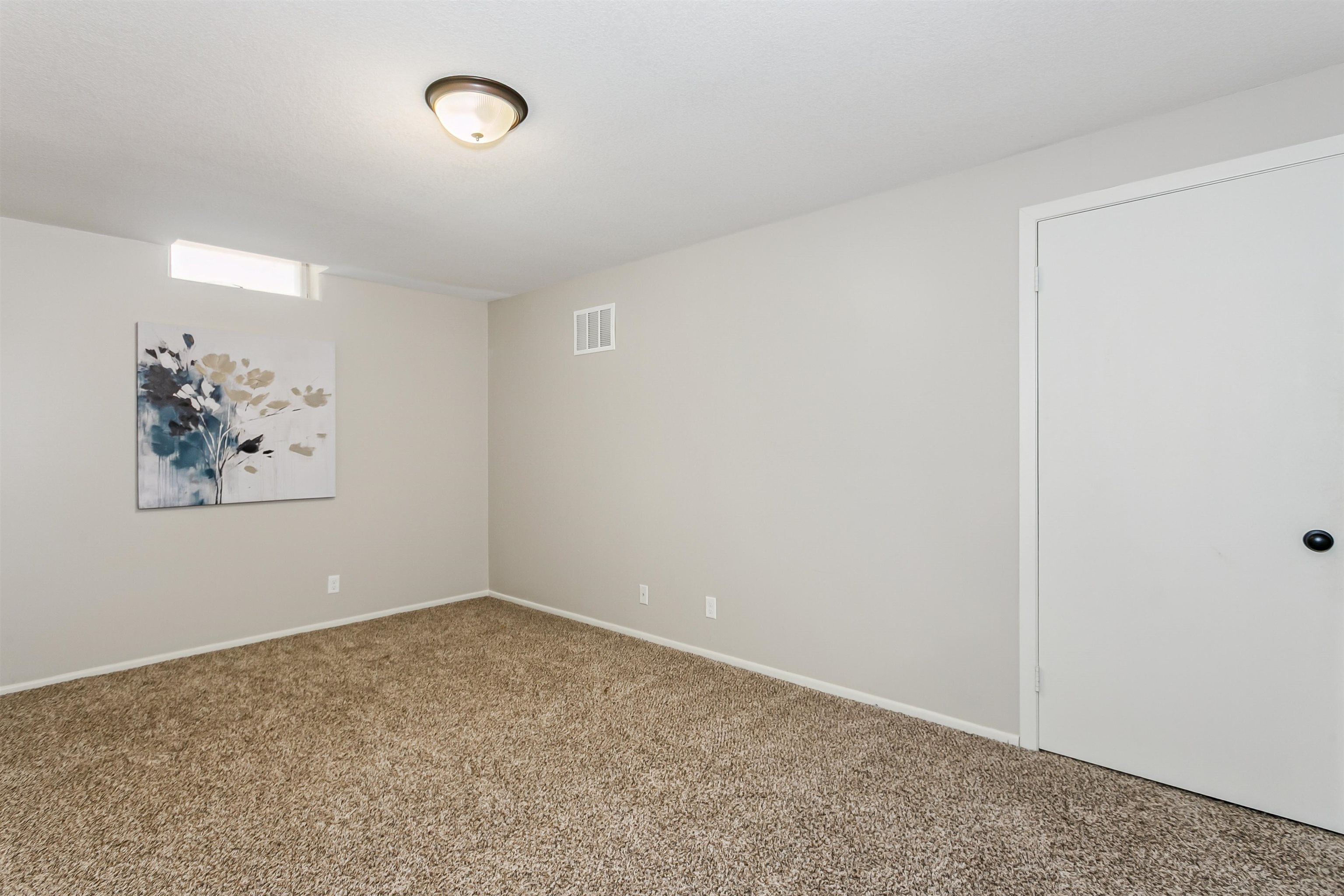 2432 N Rutland Ct Property Photo 27