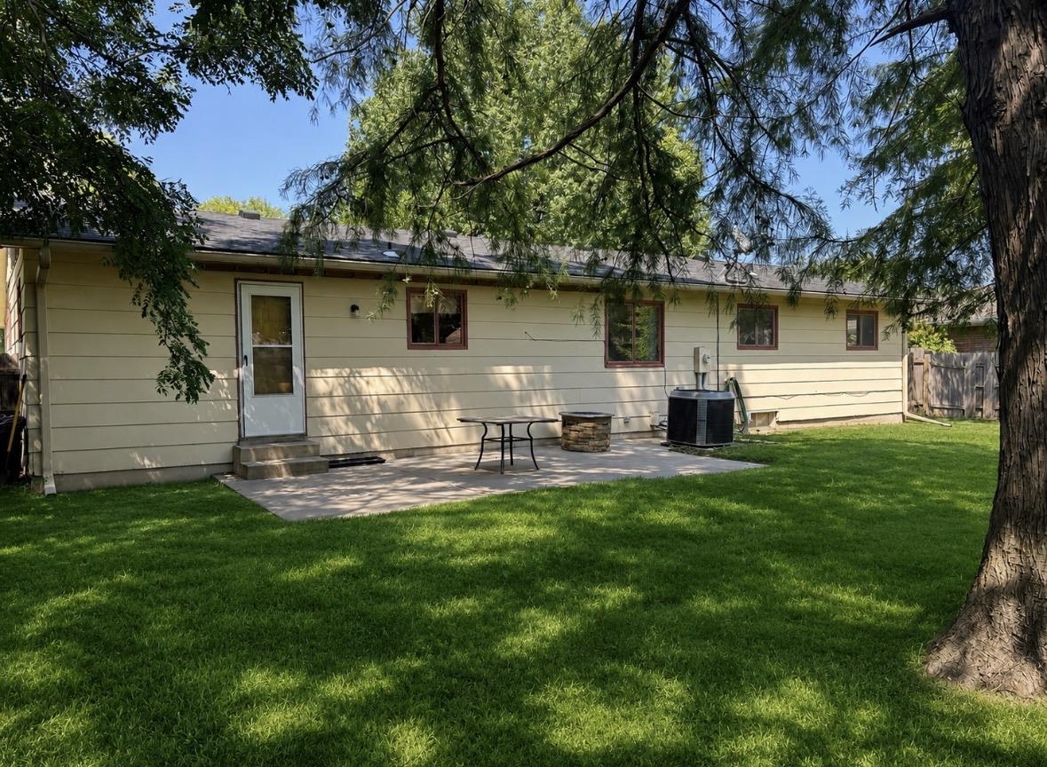15 Sunset Drive Property Photo 5