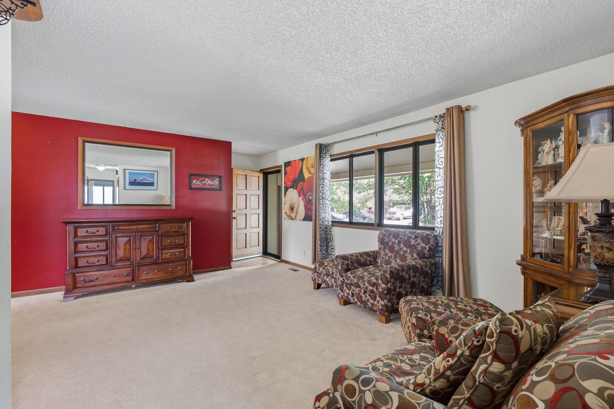 15 Sunset Drive Property Photo 11