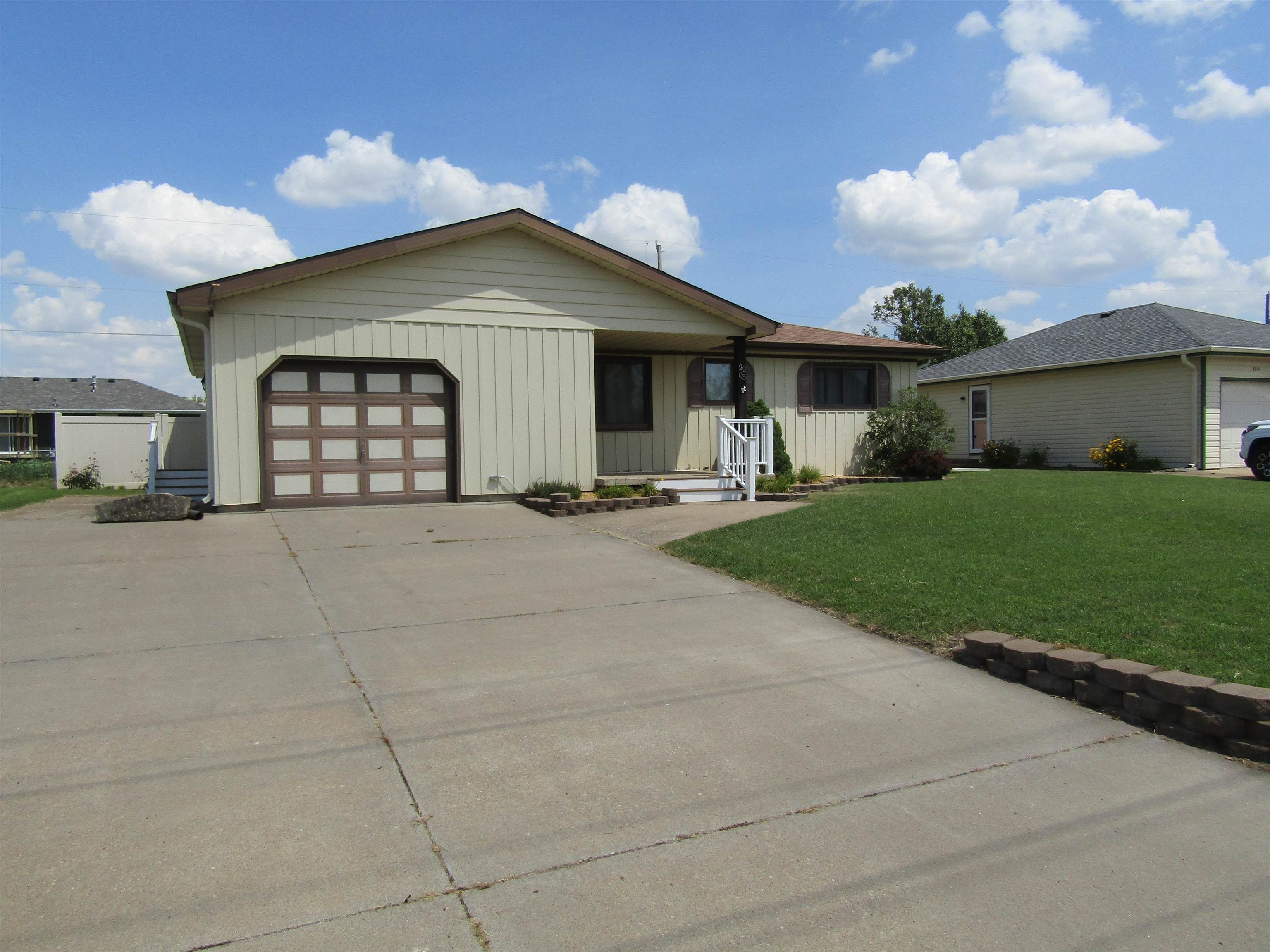2205 S Ohio St. Property Photo 1