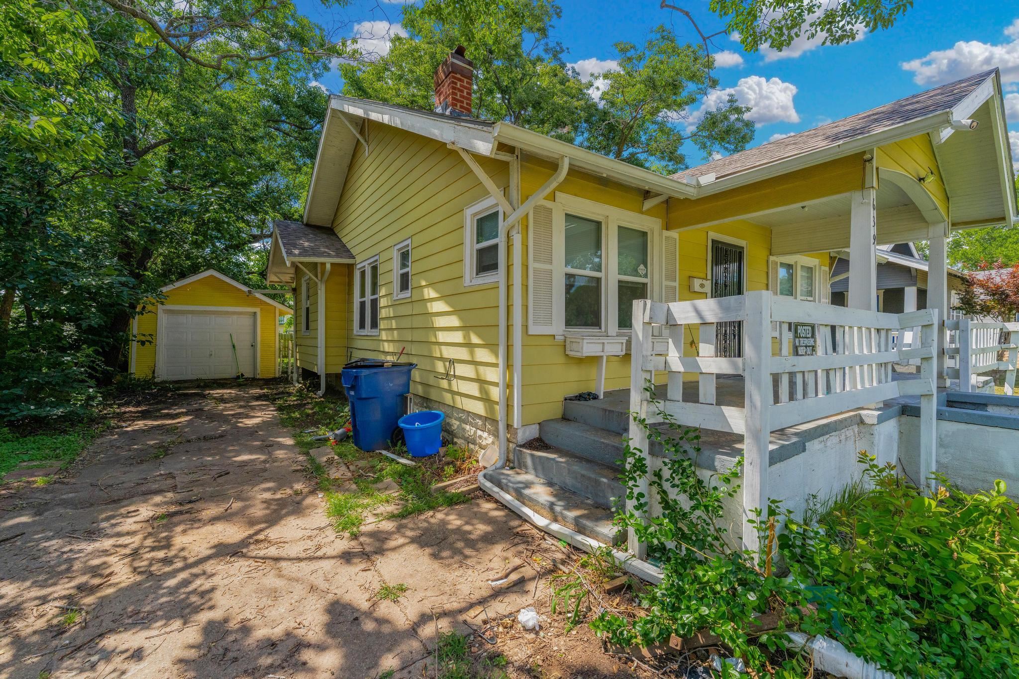 639 N Estelle Ave Property Photo 3