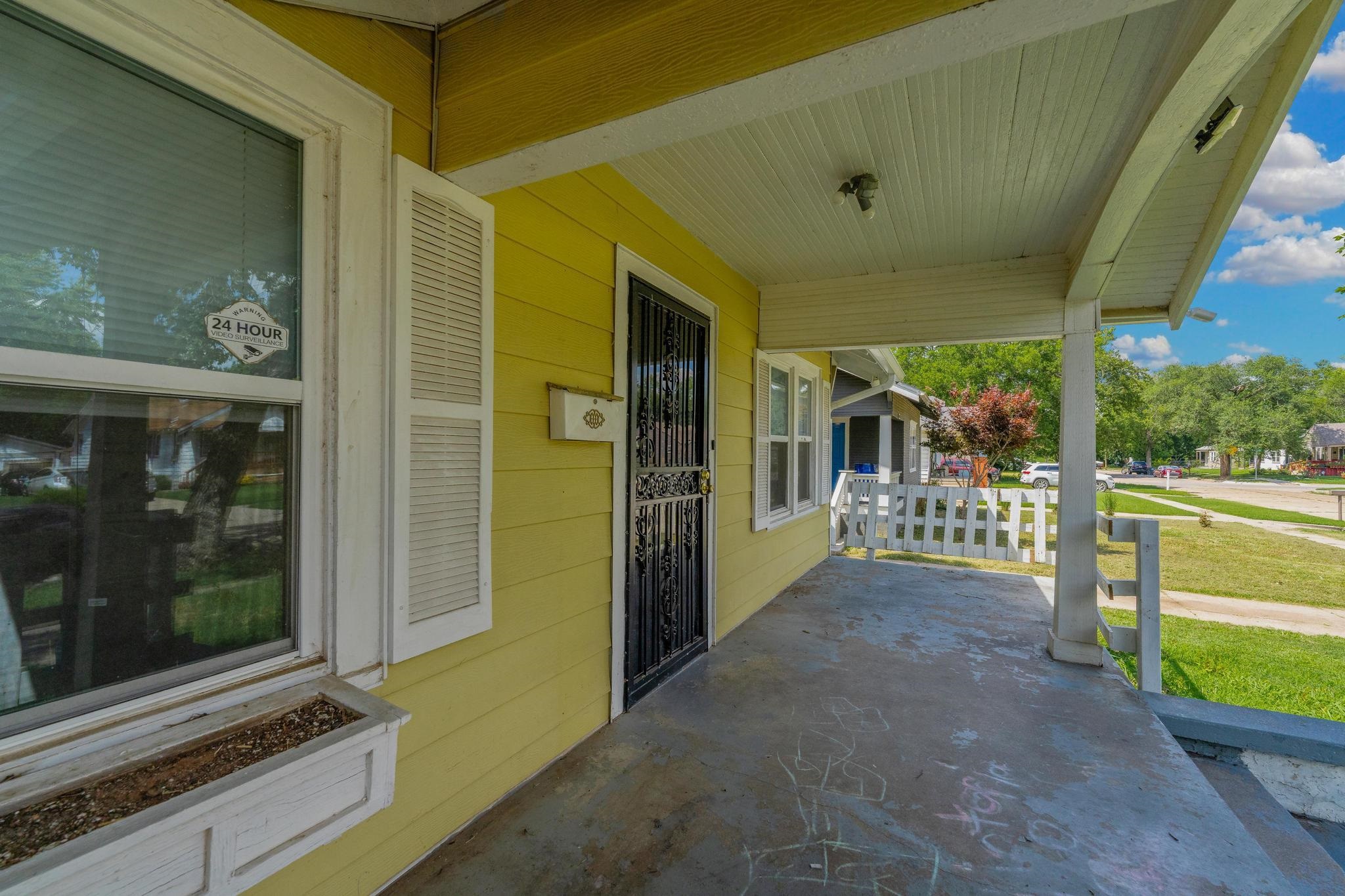 639 N Estelle Ave Property Photo 4