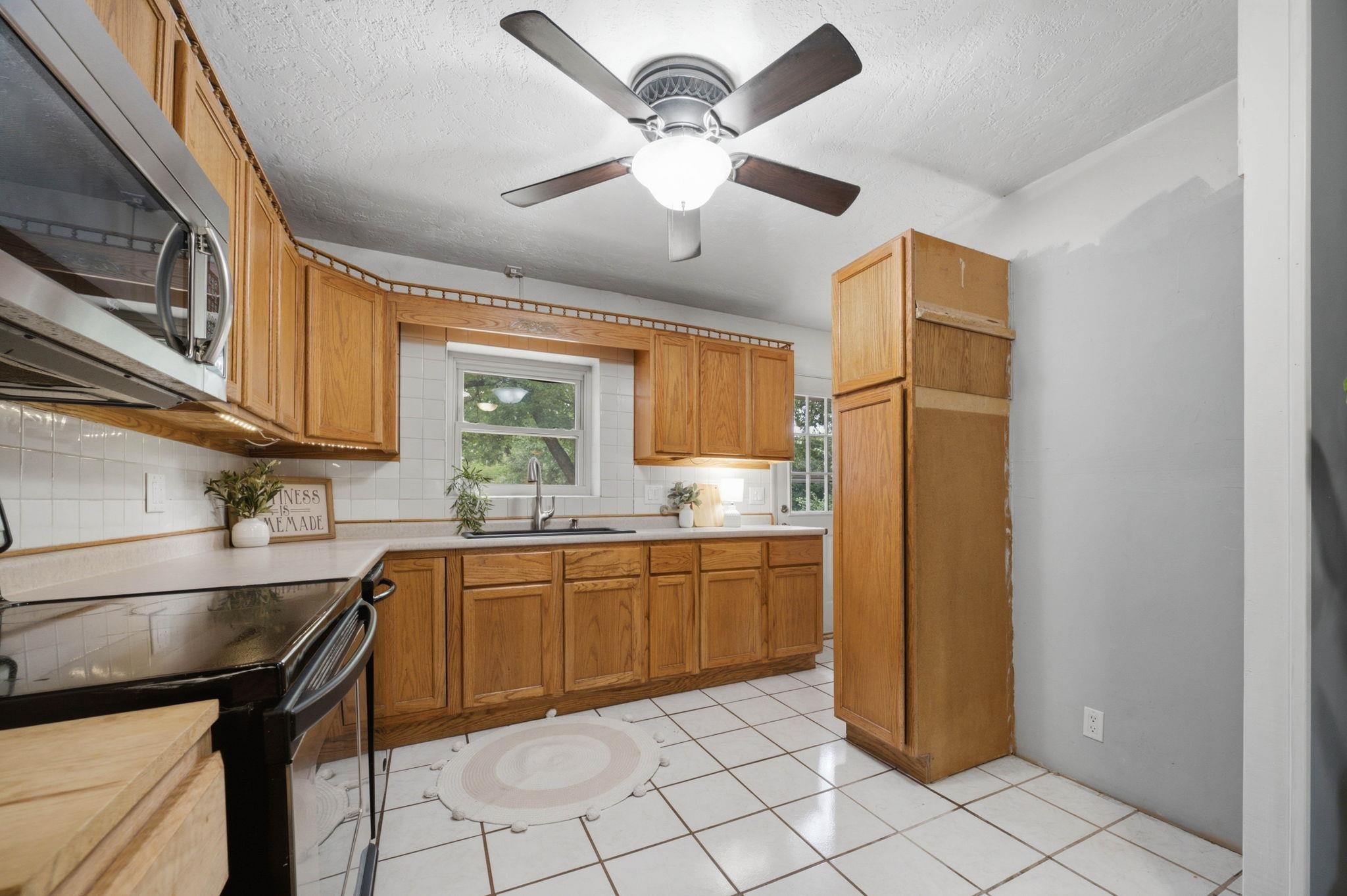 1430 N Prairie Ln Property Photo 10