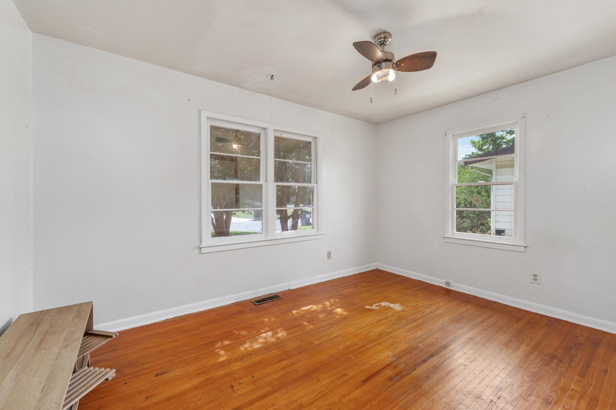 2357 S Walnut St Property Photo 16