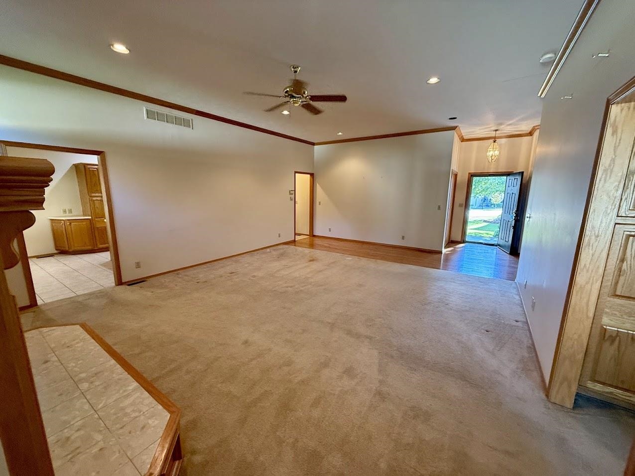1770 N Country Club Rd #9 Property Photo 6