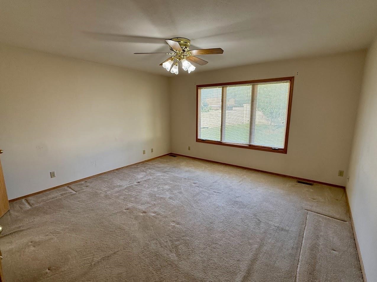 1770 N Country Club Rd #9 Property Photo 10