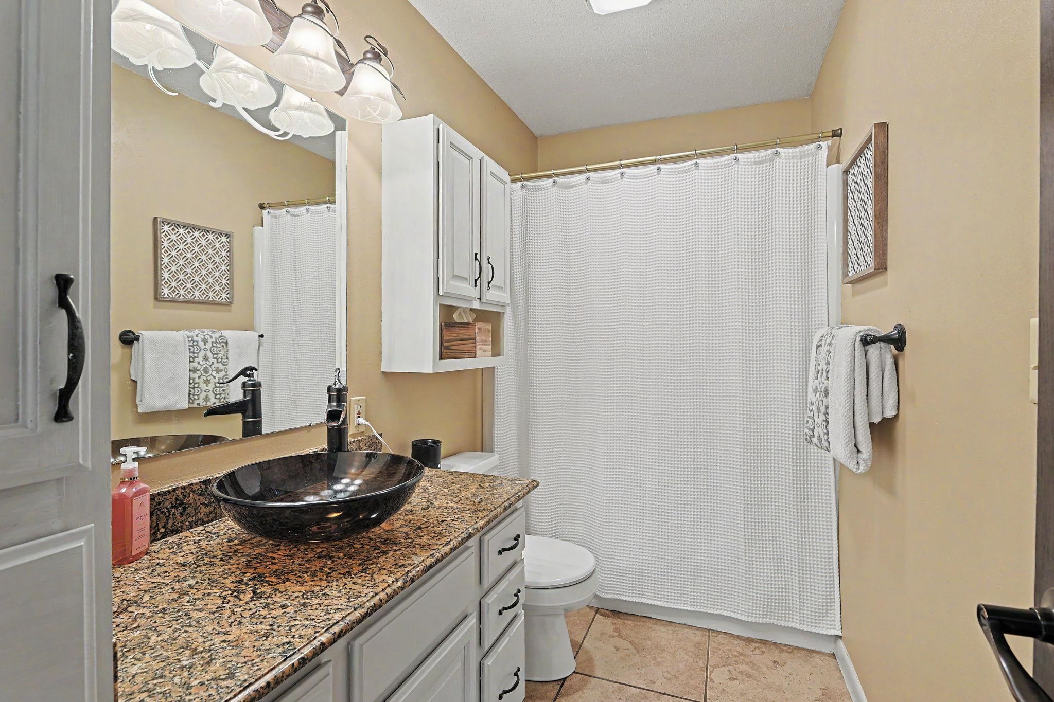 525 Stone Creek Dr Property Photo 18