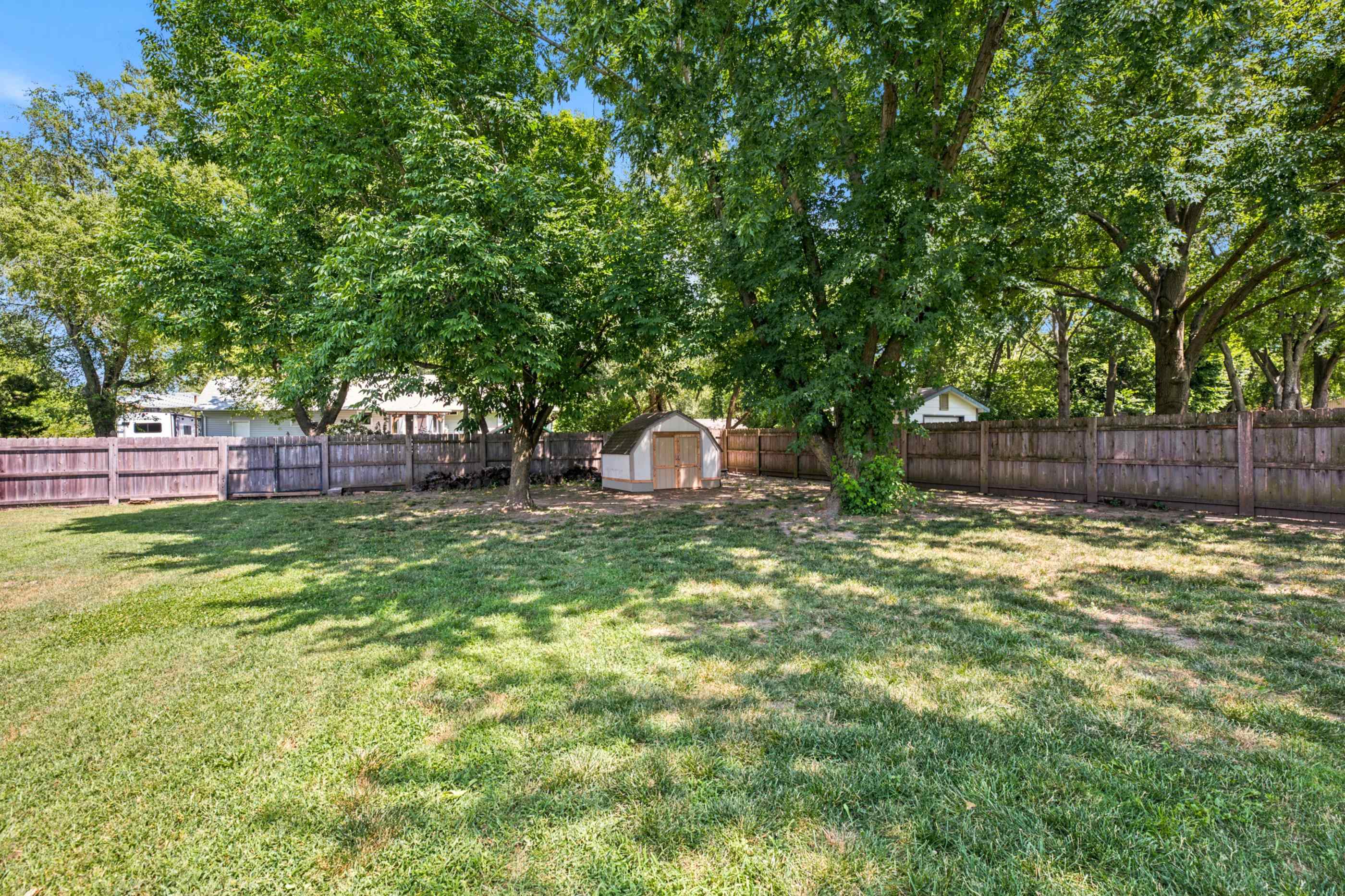 6156 N Sullivan Rd Property Photo 24
