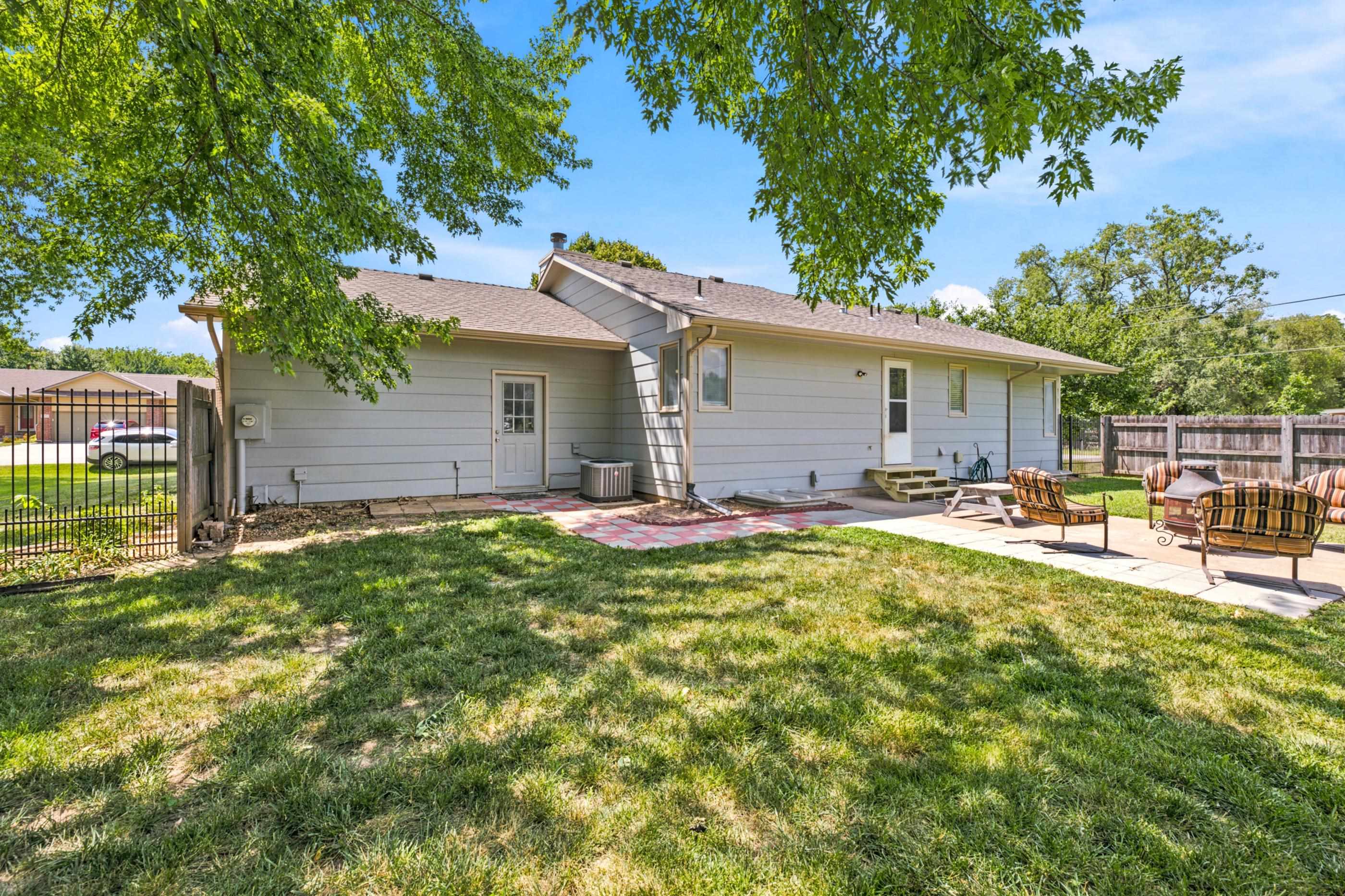 6156 N Sullivan Rd Property Photo 32