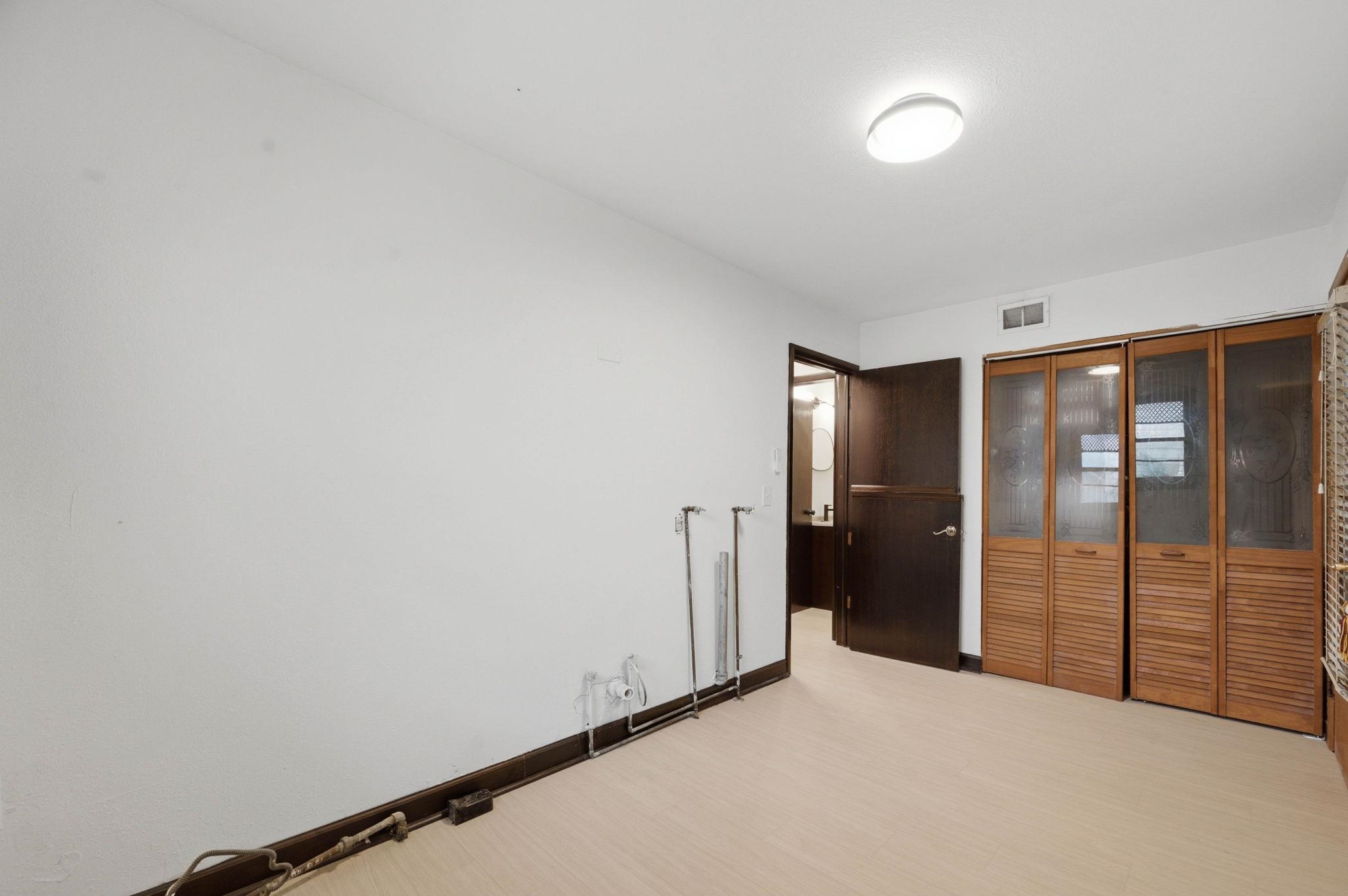 1502 Kenmar St Property Photo 2