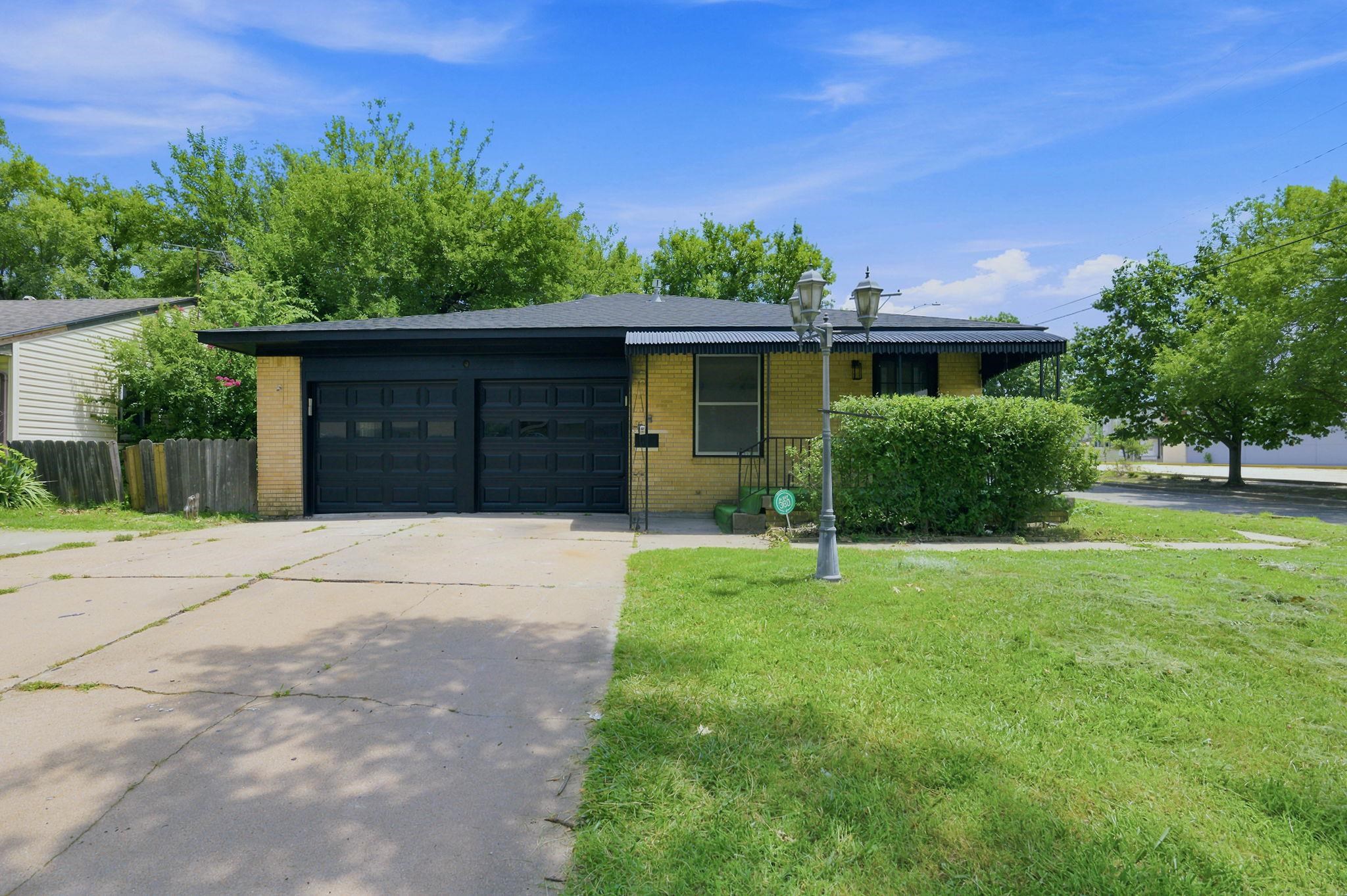 1502 Kenmar St Property Photo 4