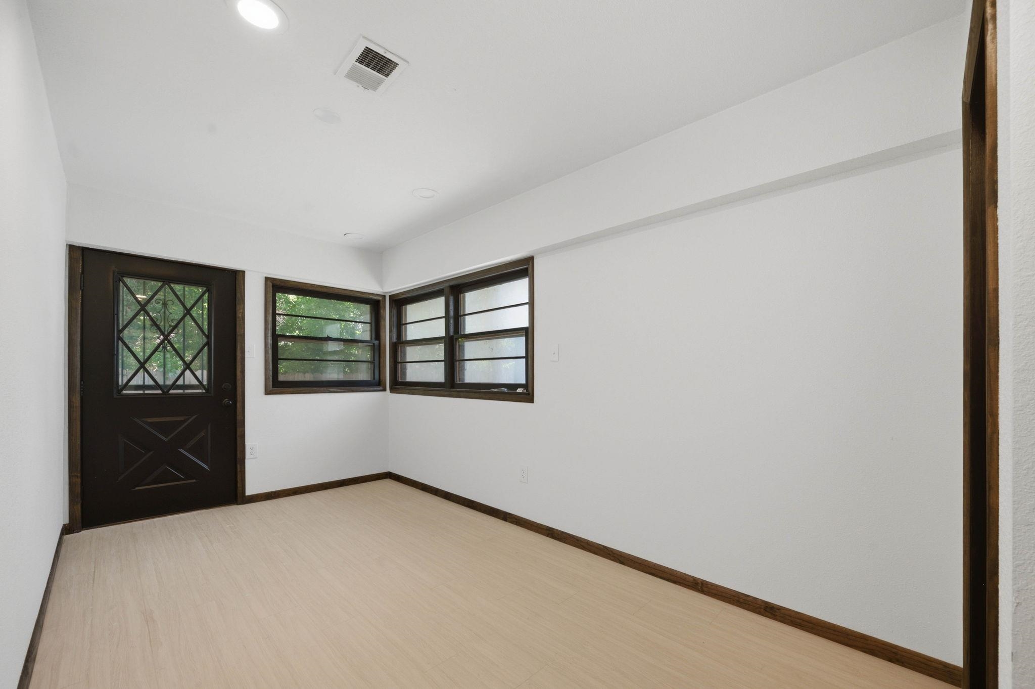 1502 Kenmar St Property Photo 17