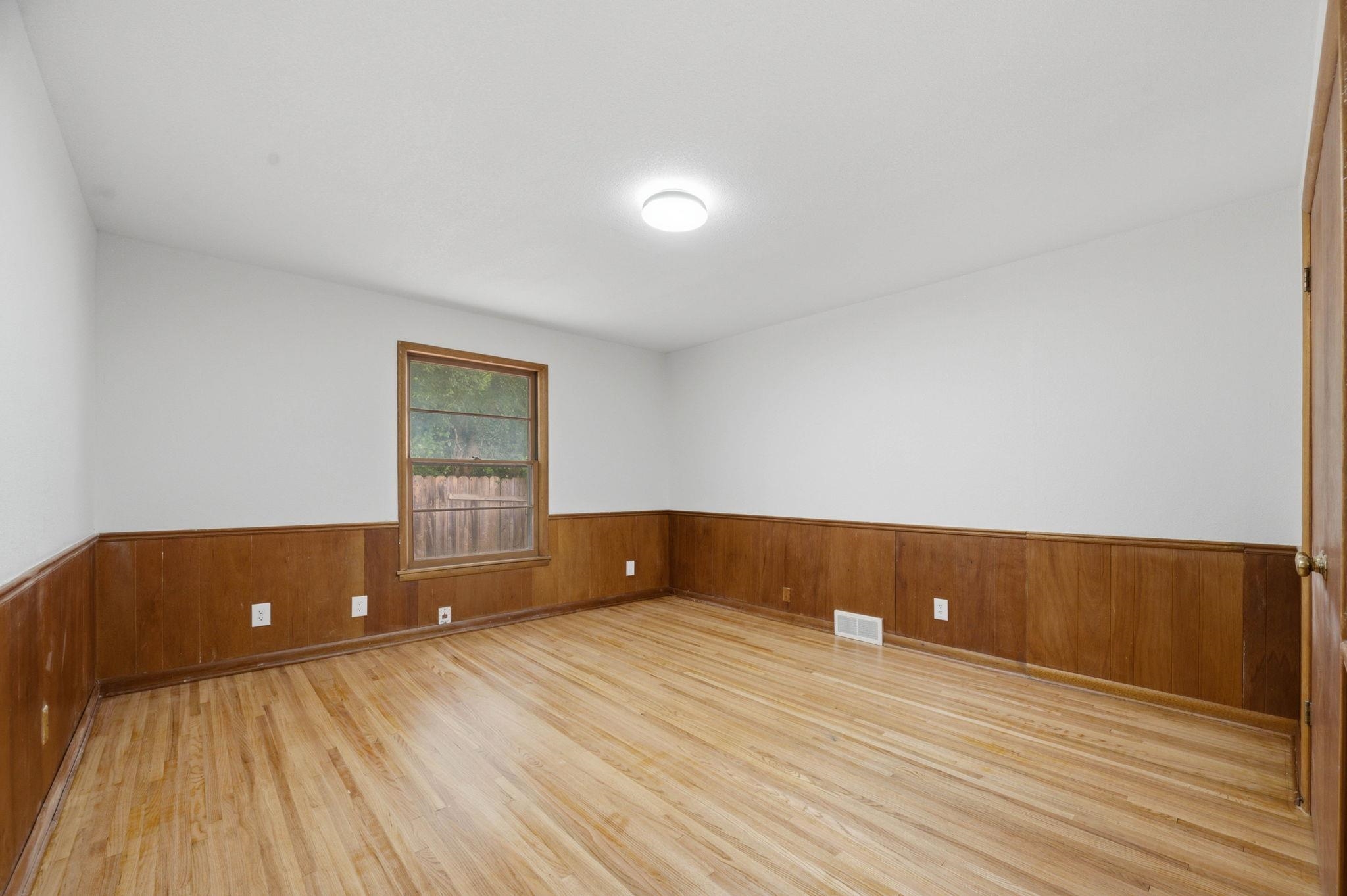 1502 Kenmar St Property Photo 18