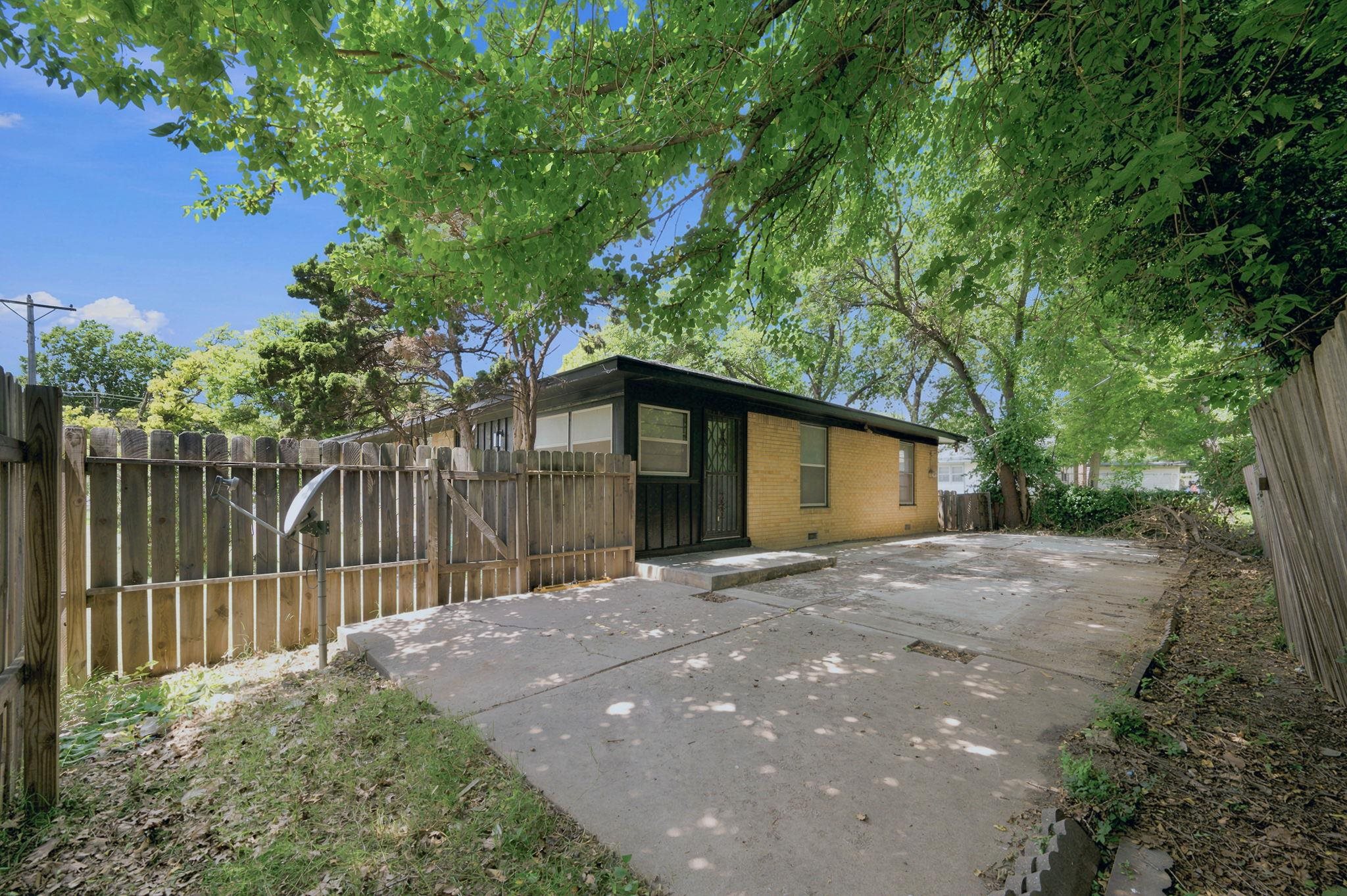 1502 Kenmar St Property Photo 26