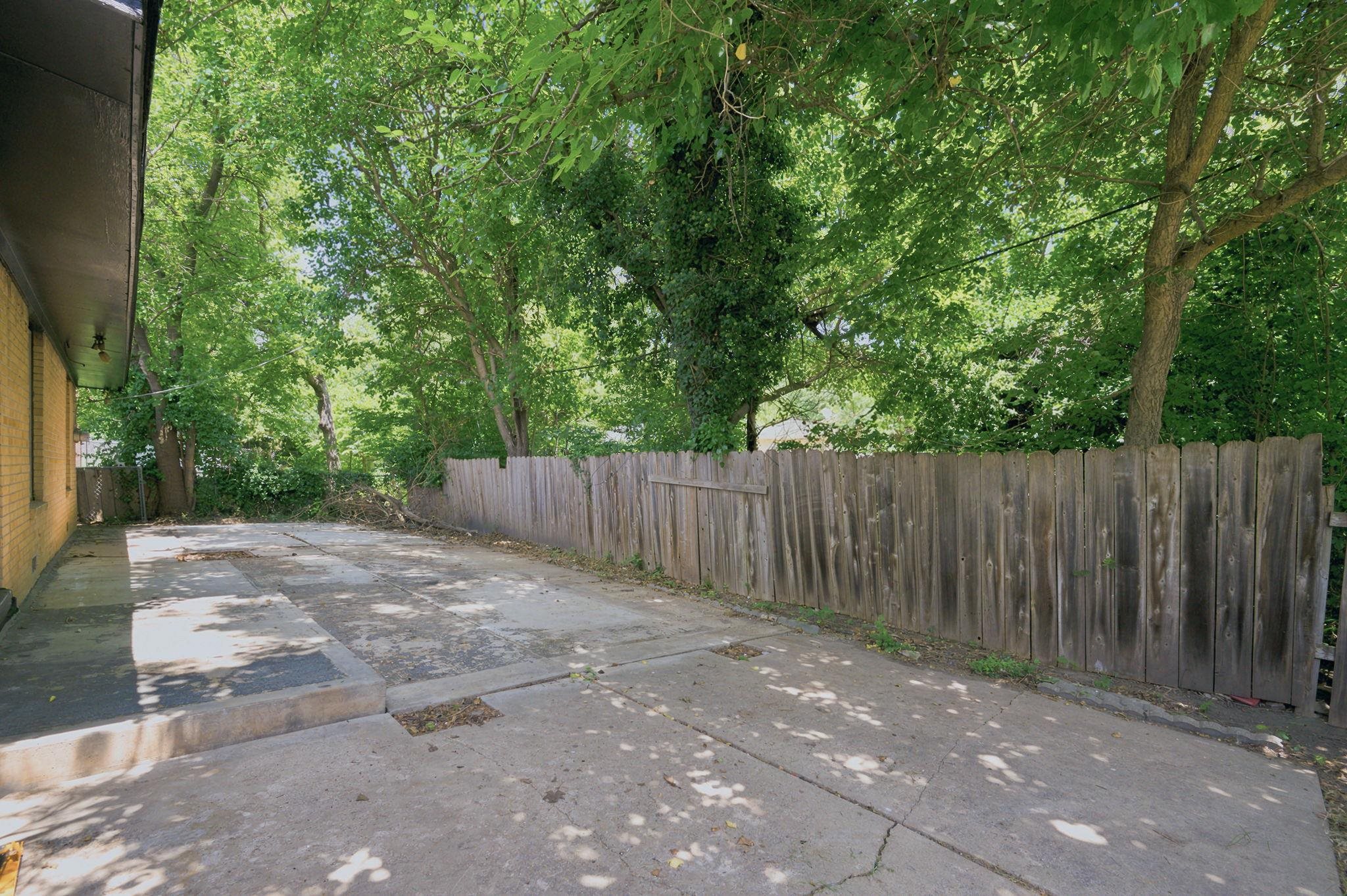 1502 Kenmar St Property Photo 27