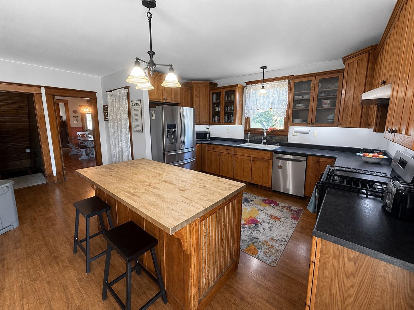 719 N Ottawa Property Photo 6
