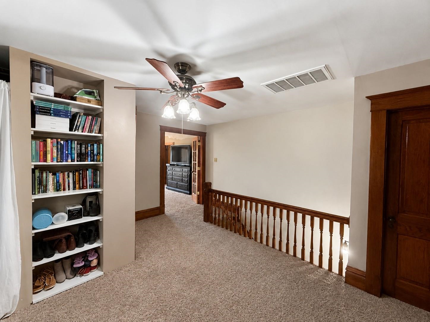 719 N Ottawa Property Photo 17