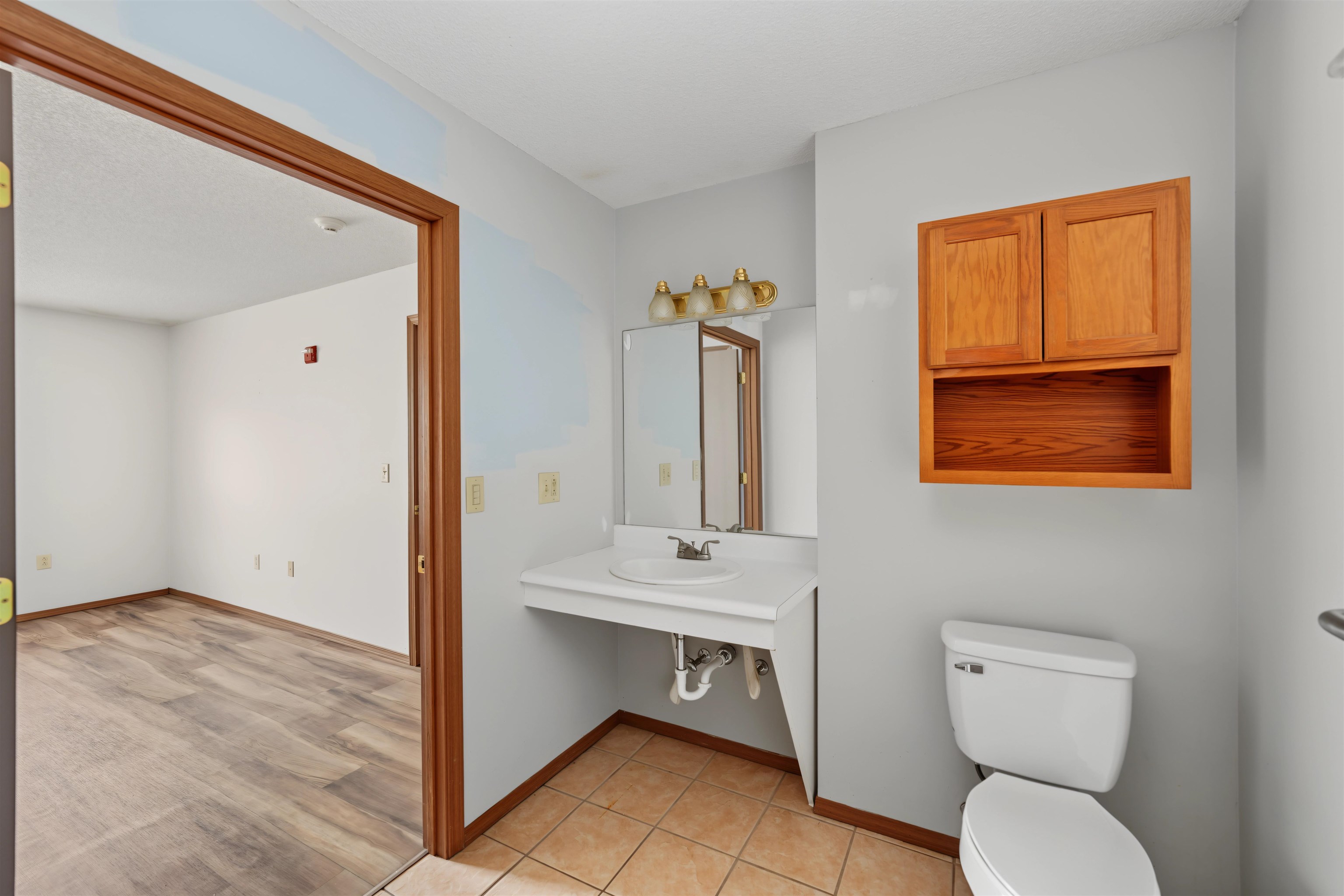 207 S Washington St Property Photo 17