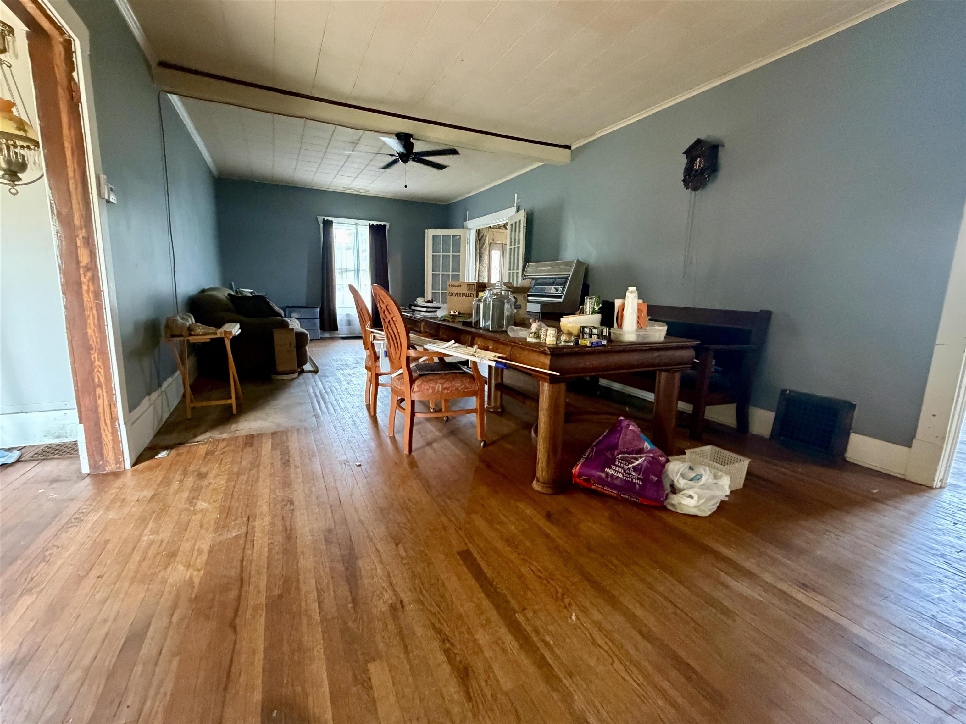 320 N Maple Property Photo 8
