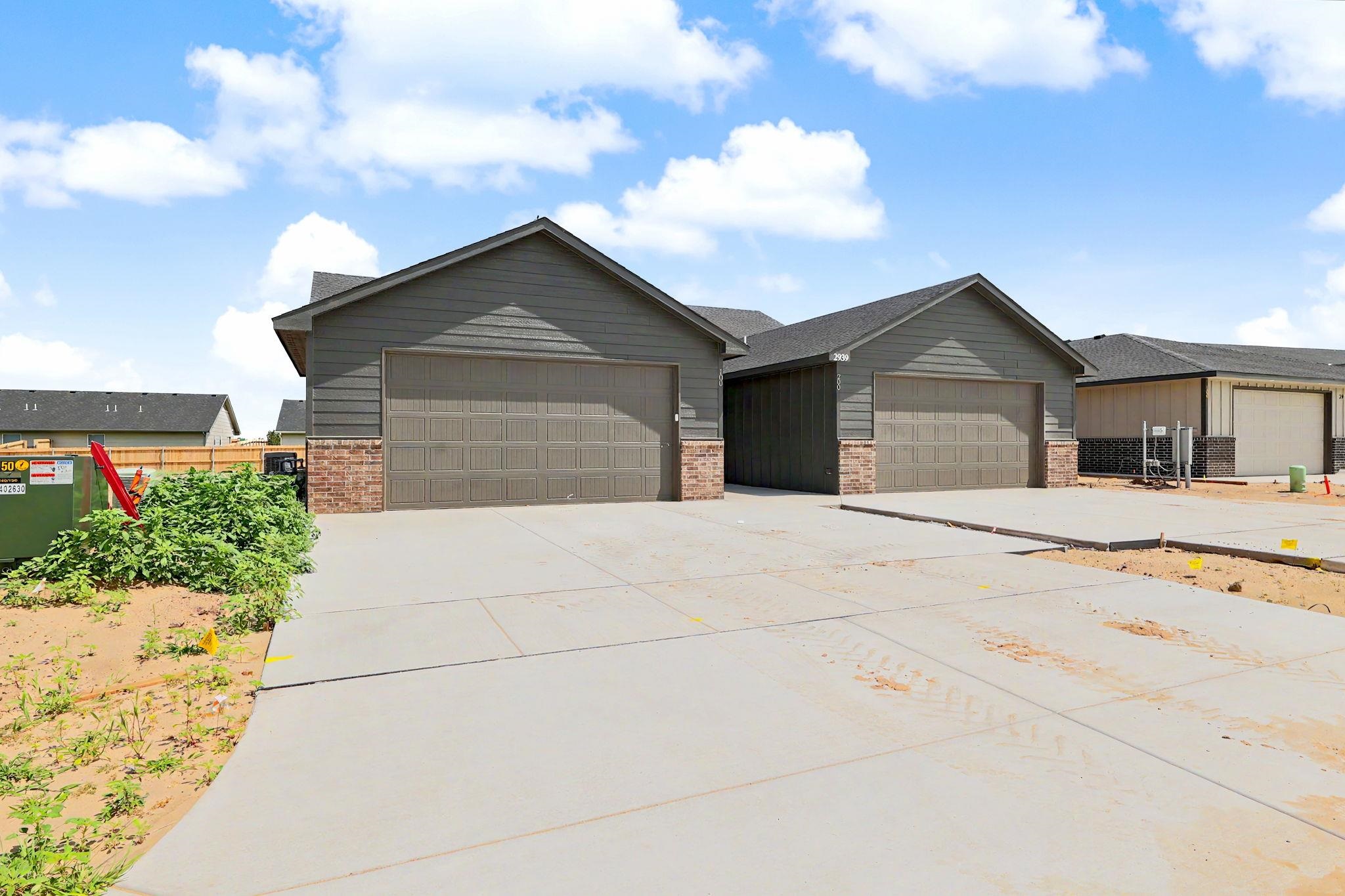 2939 S Cedar Crest Ct #100 Property Photo 1
