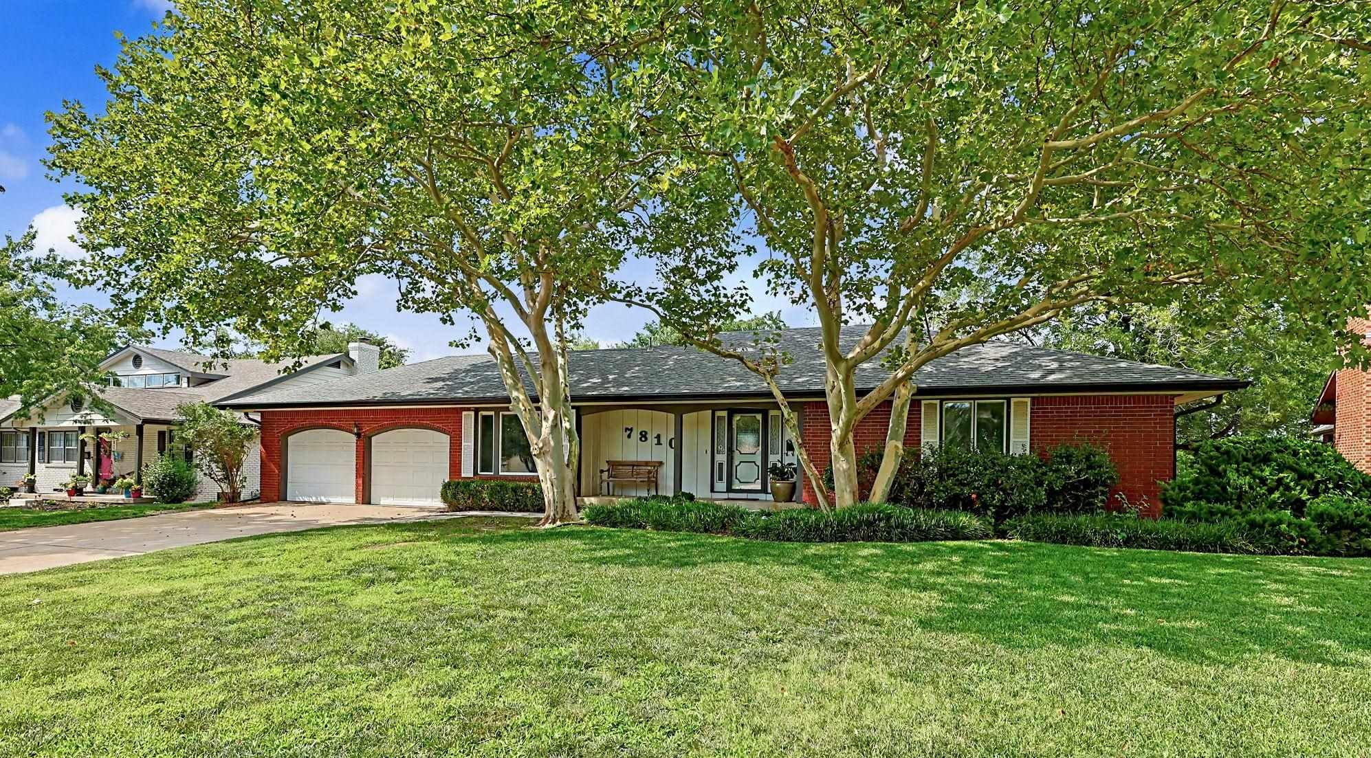 7810 E Pagent Ln Property Photo 1