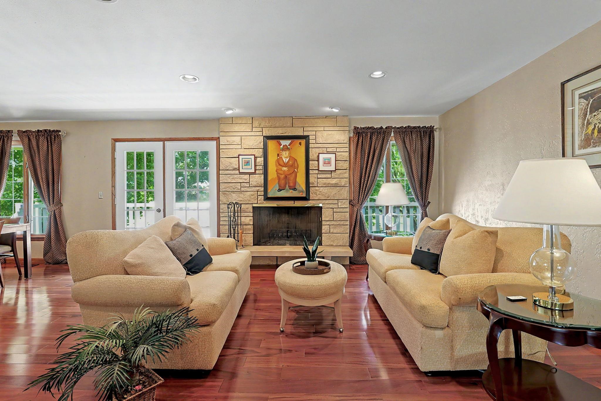 7810 E Pagent Ln Property Photo 6
