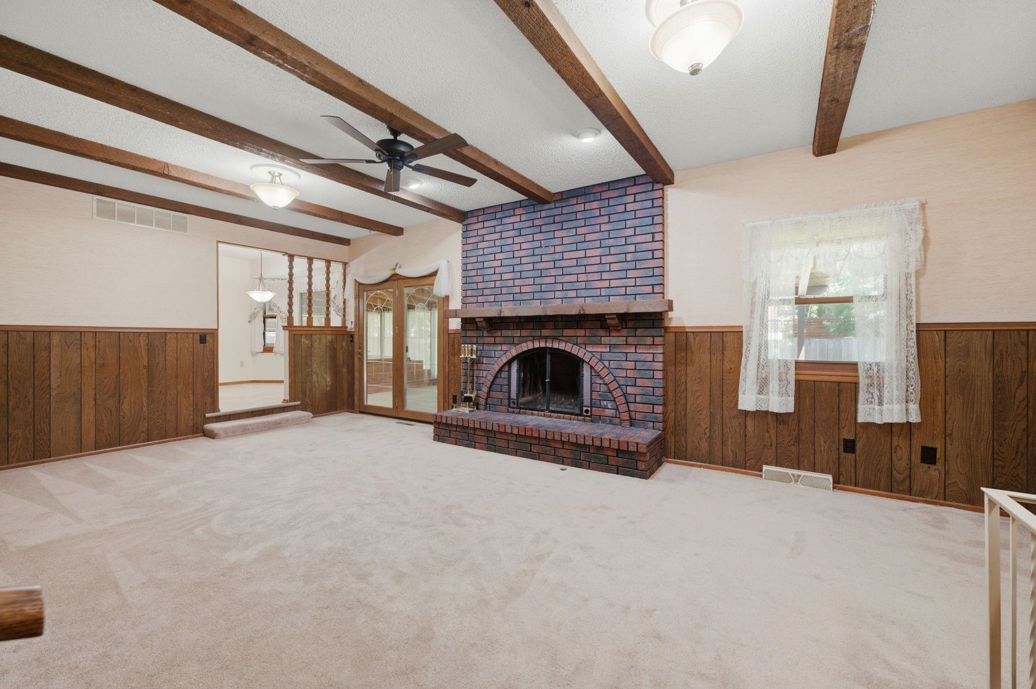 1135 N Patrick Henry St Property Photo 7